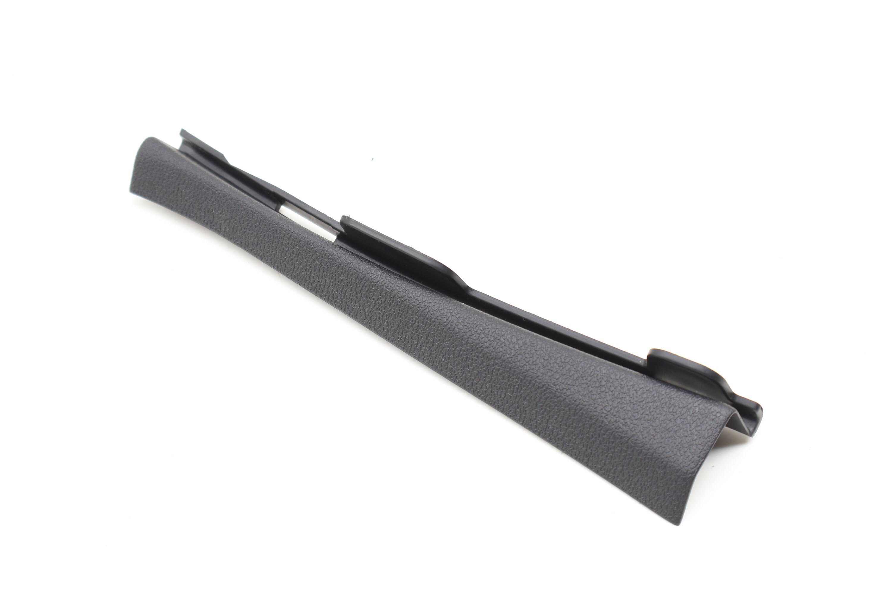 Center&#x20;A&#x20;Pillar&#x20;Trim&#x20;&#x2F;&#x20;Panel&#x20;8W8868203A