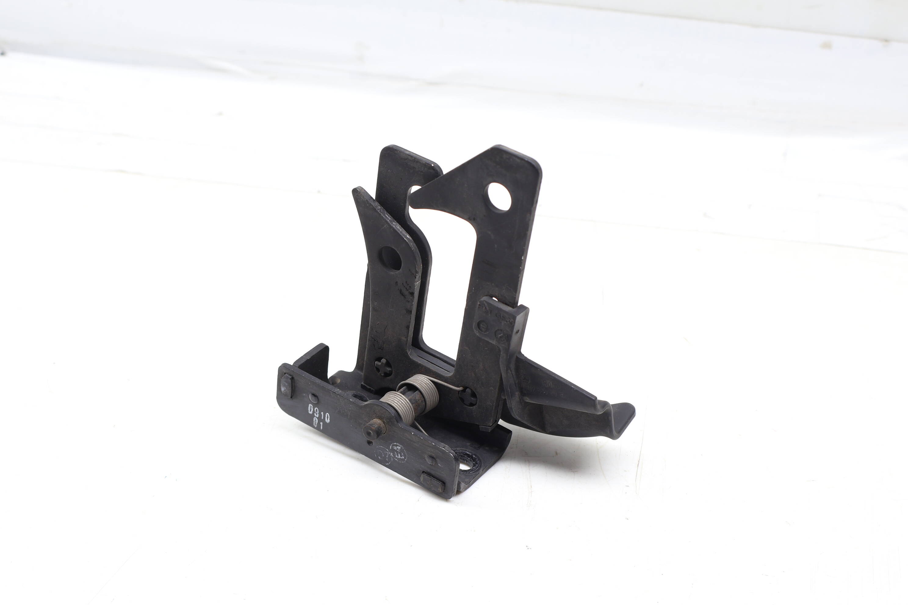 Hood Lock / Latch 2128800064