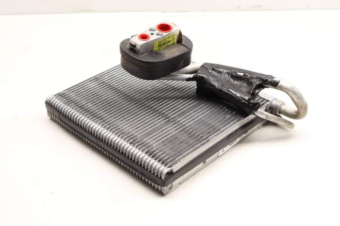 Ac Evaporator V04018002A main product photo