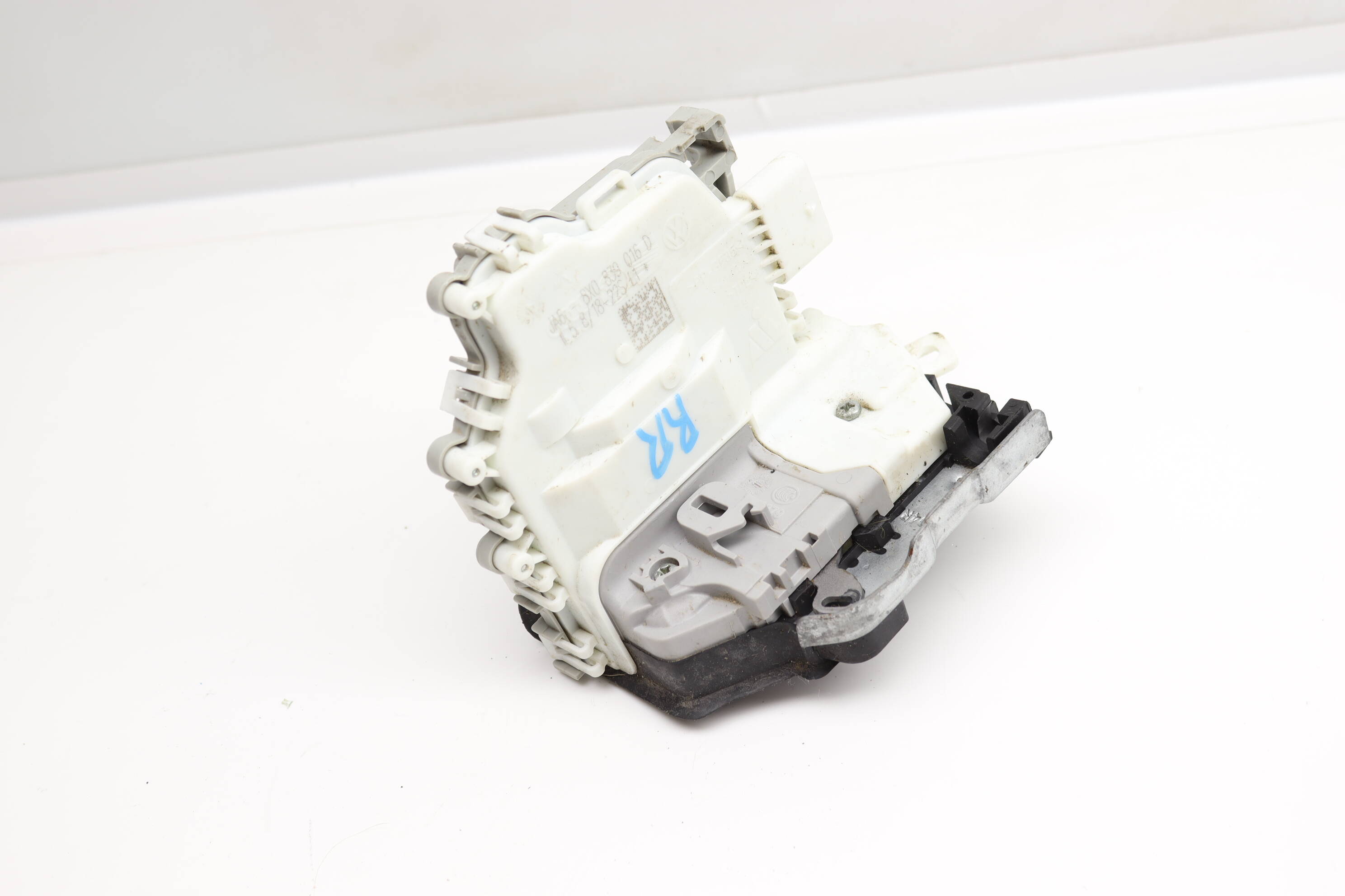 Door&#x20;Latch&#x20;&#x2F;&#x20;Lock&#x20;Actuator&#x20;8X0839016D