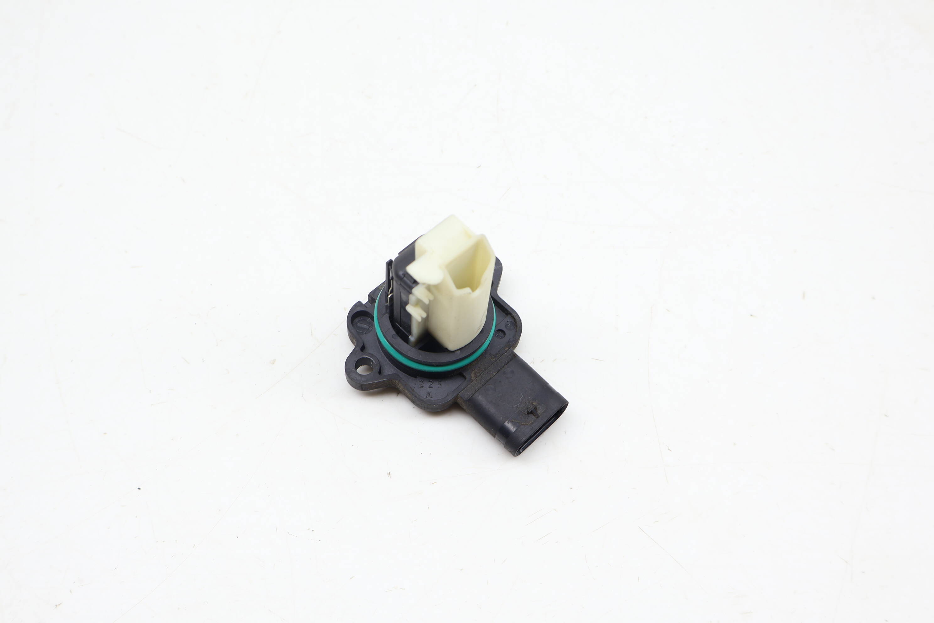 Mass Air Flow / Maf Sensor 13627593624
