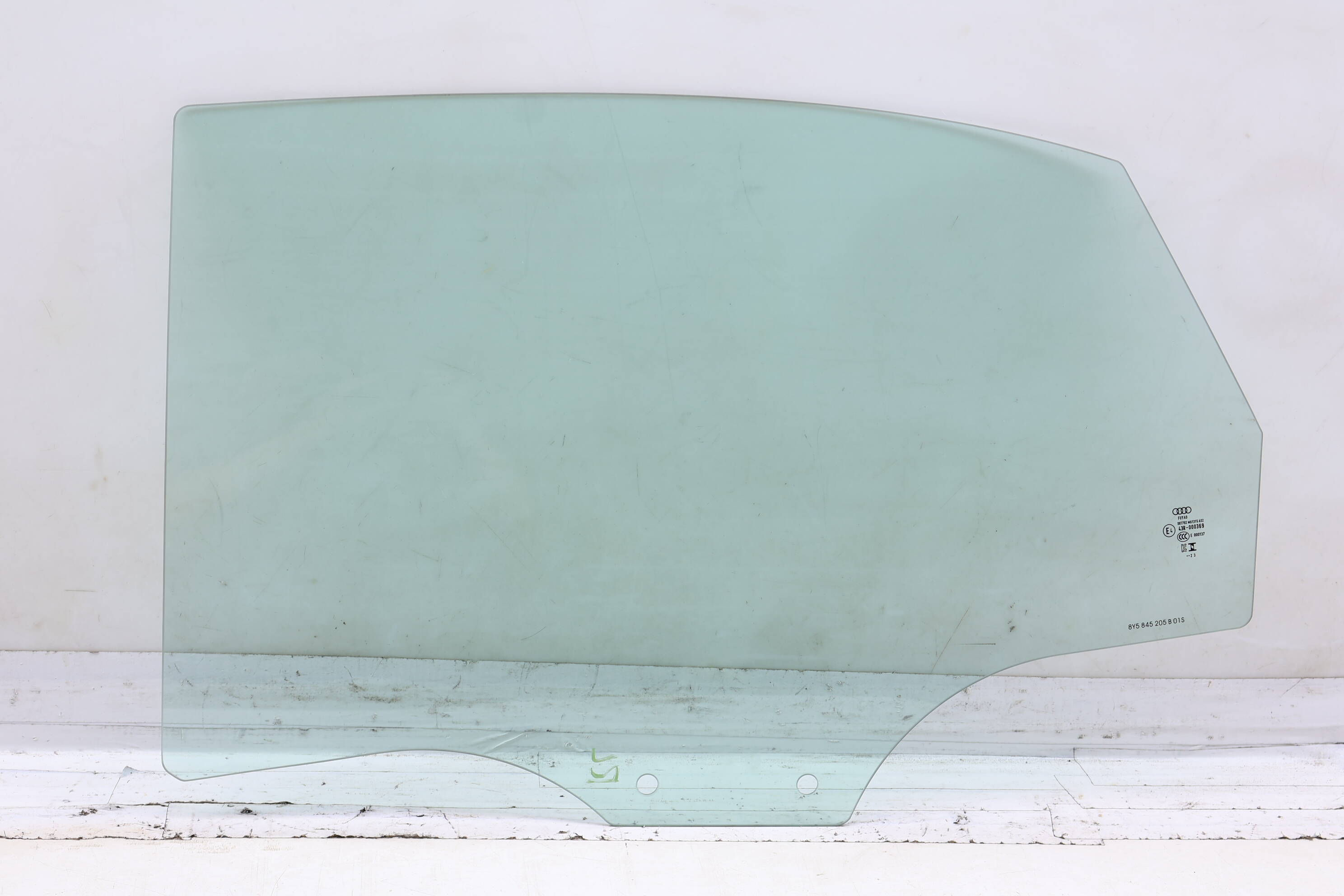 Door Window Glass 8Y5845205B