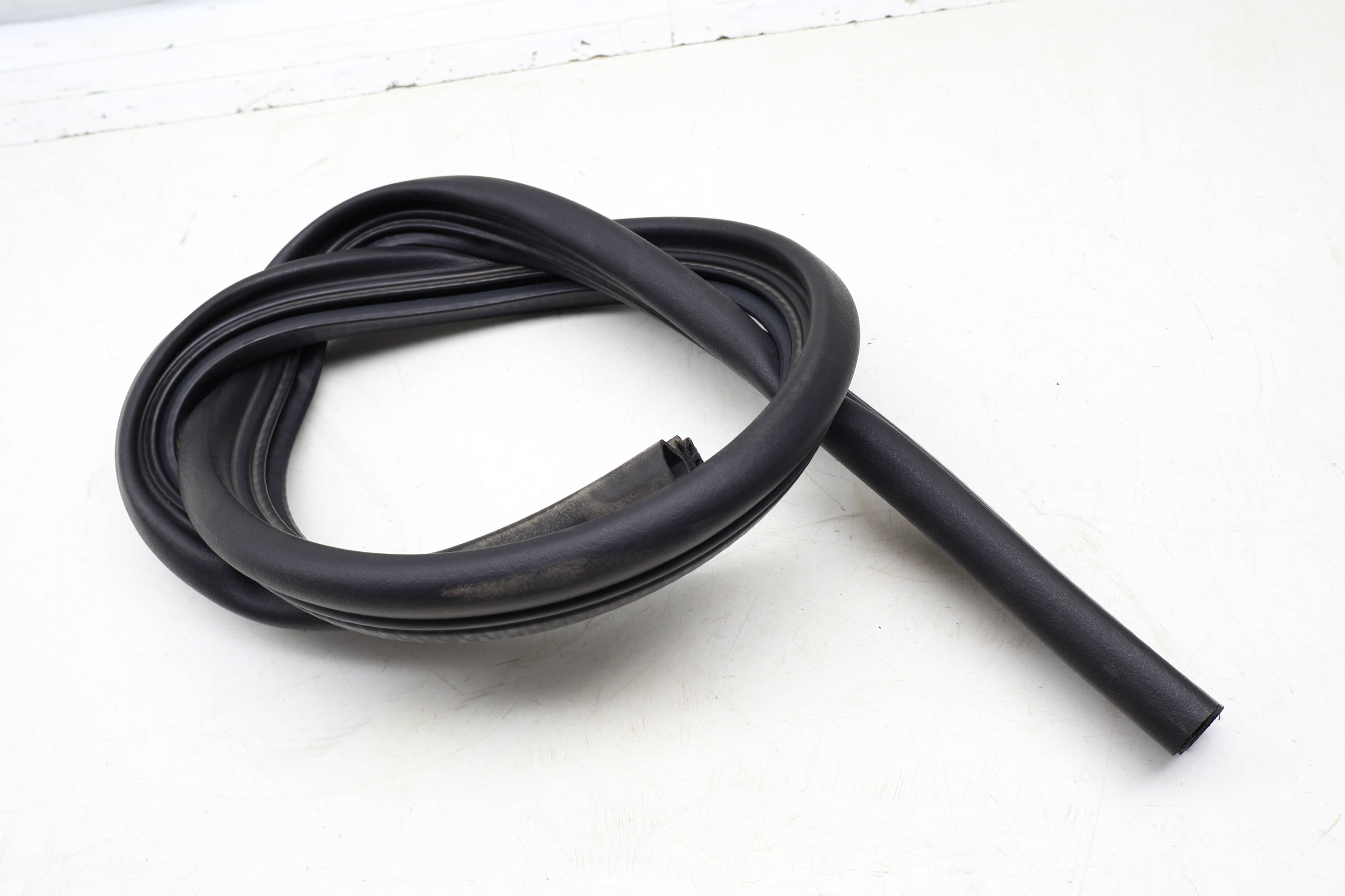 Rain Tray Seal / Hood Weather Stripping 3CM823723