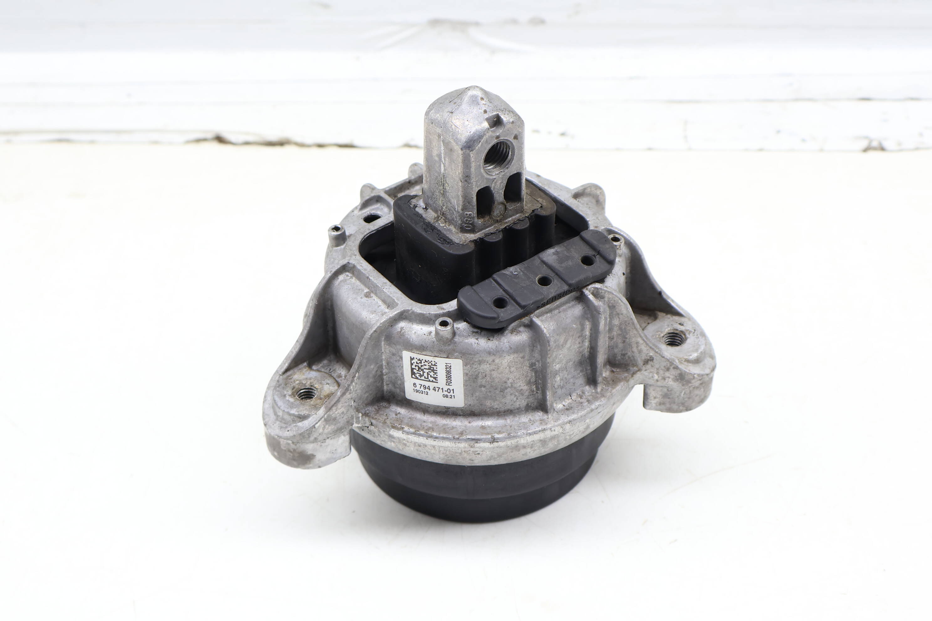 Engine / Motor Mount 22116794471