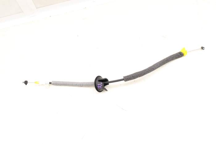 Interior Door Handle Release / Bowden Cable 8W0839085A main product photo
