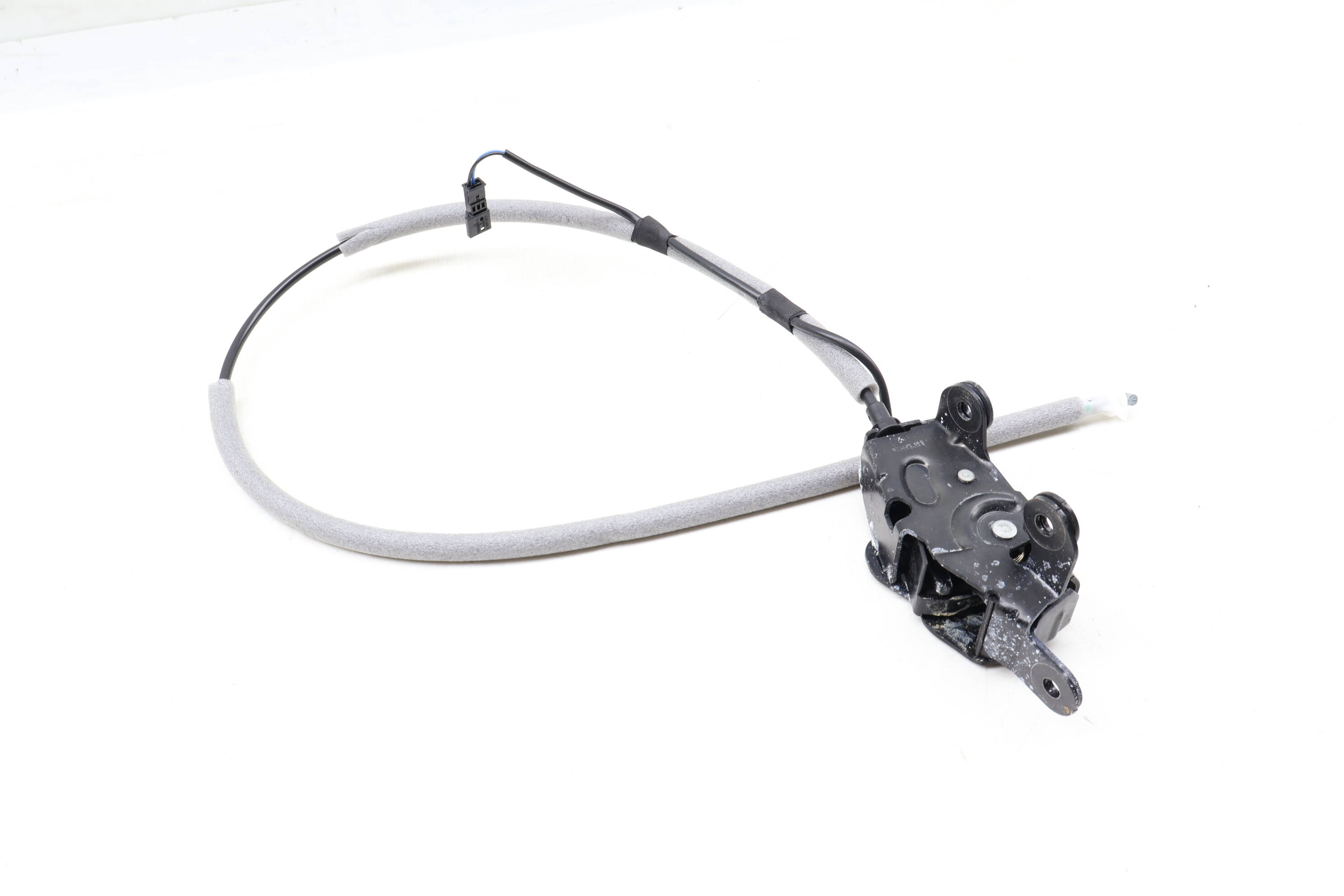 Trunk Lid Latch / Lock 51247183196