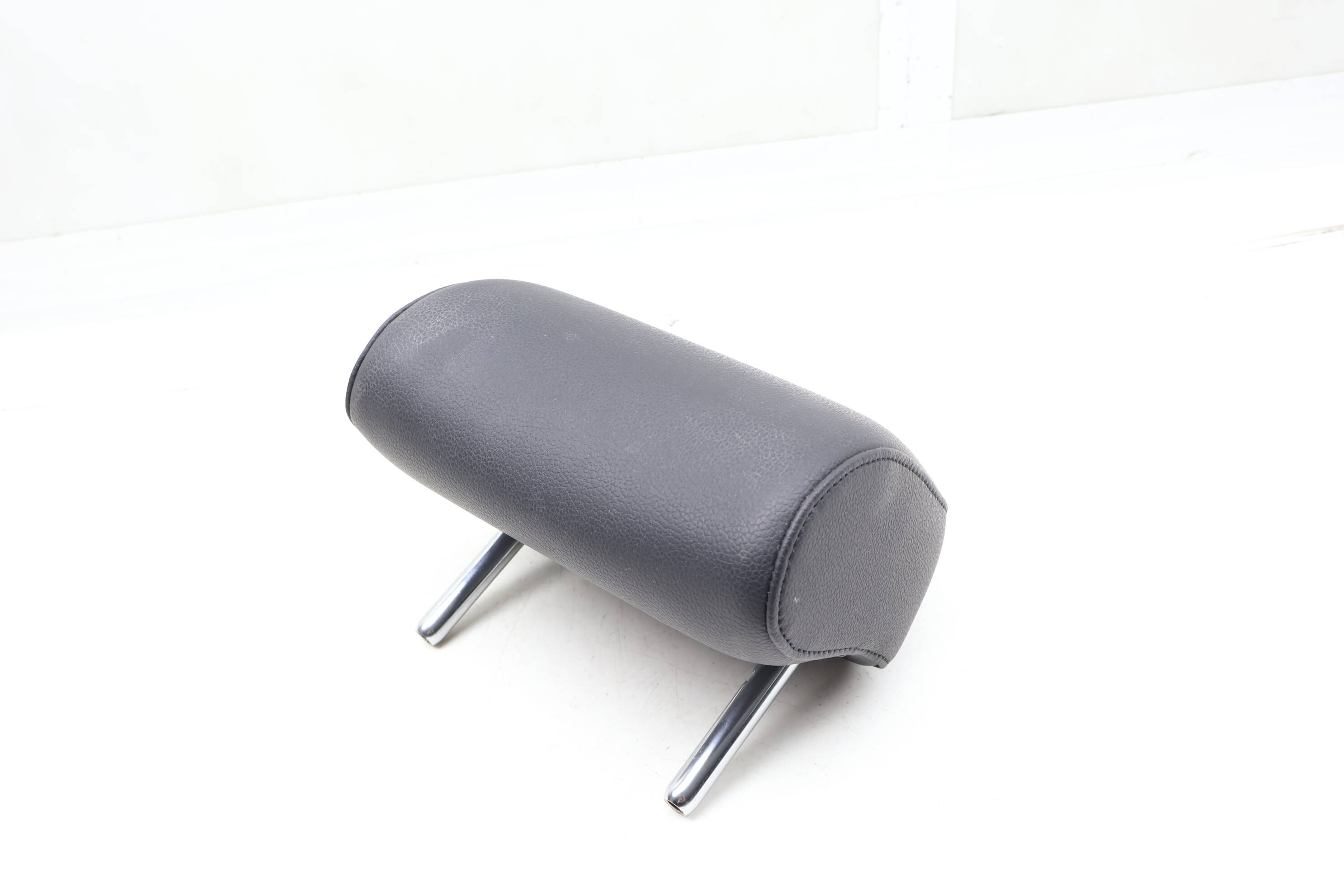 Center Headrest / Head Rest 5C6885902A