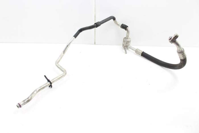 Ac Line / Hose / Pipe 8N1820743D main product photo