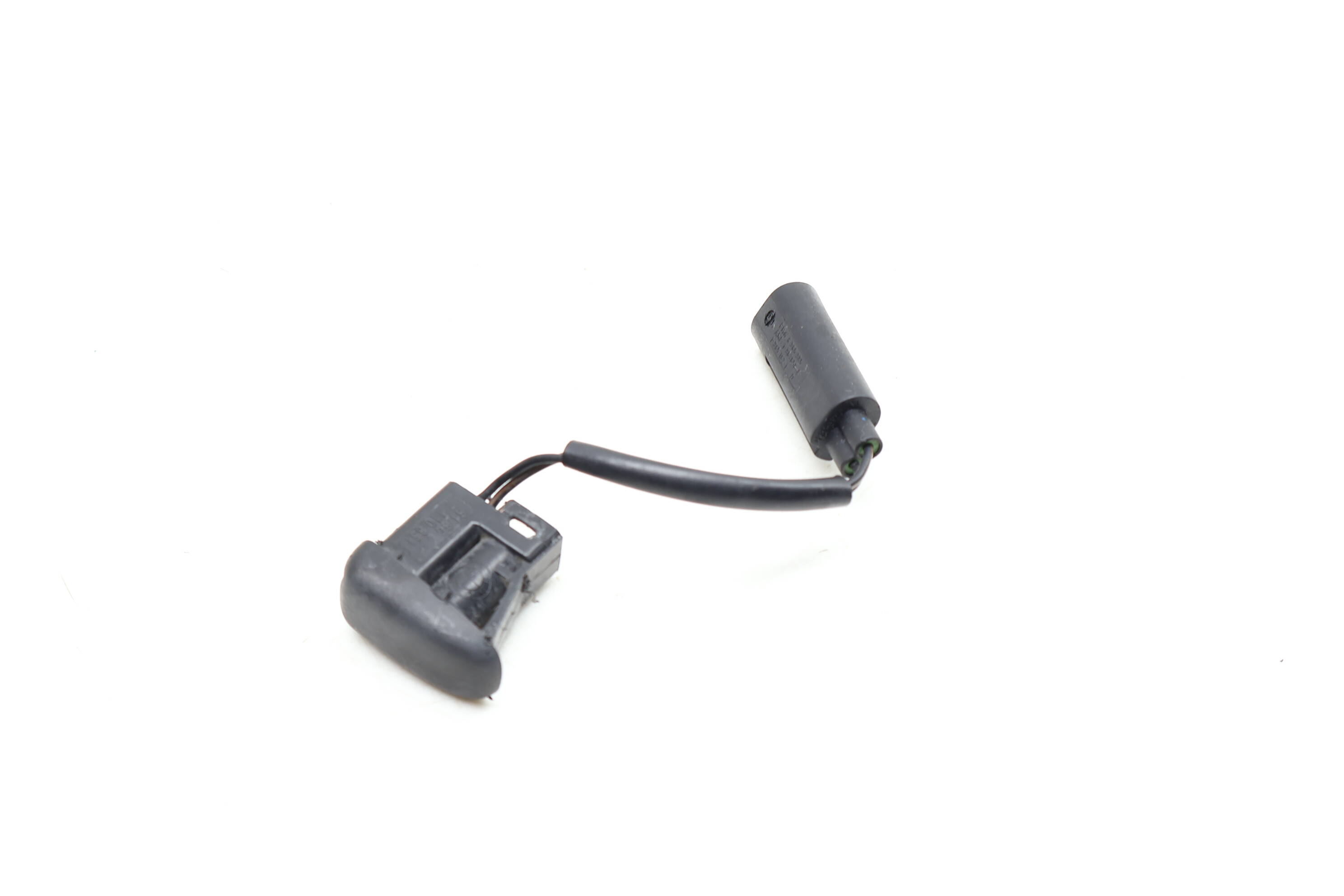 Windshield Washer Sprayer Jet / Nozzle 61667110851