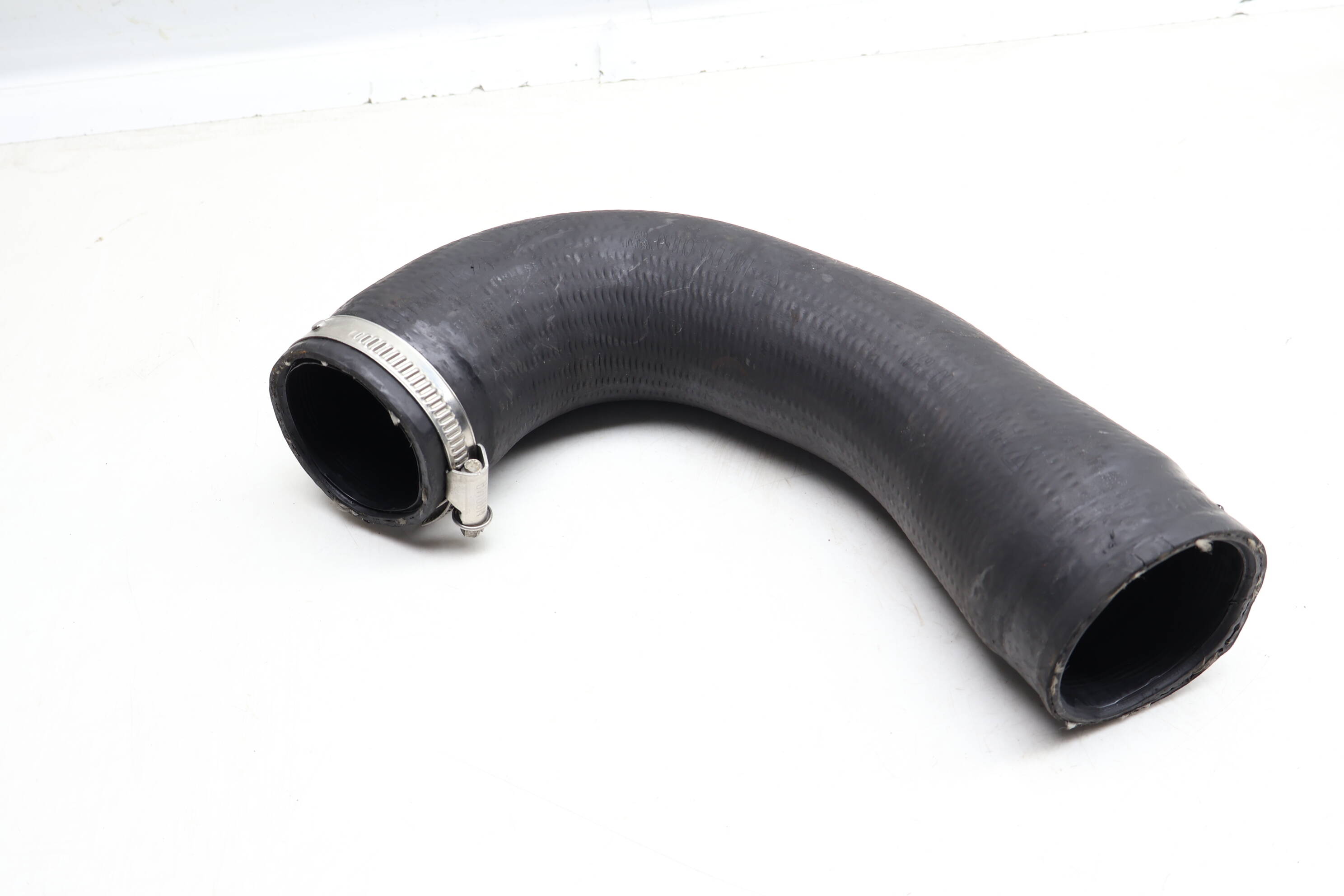 Turbo Intercooler Hose 8R0145709H
