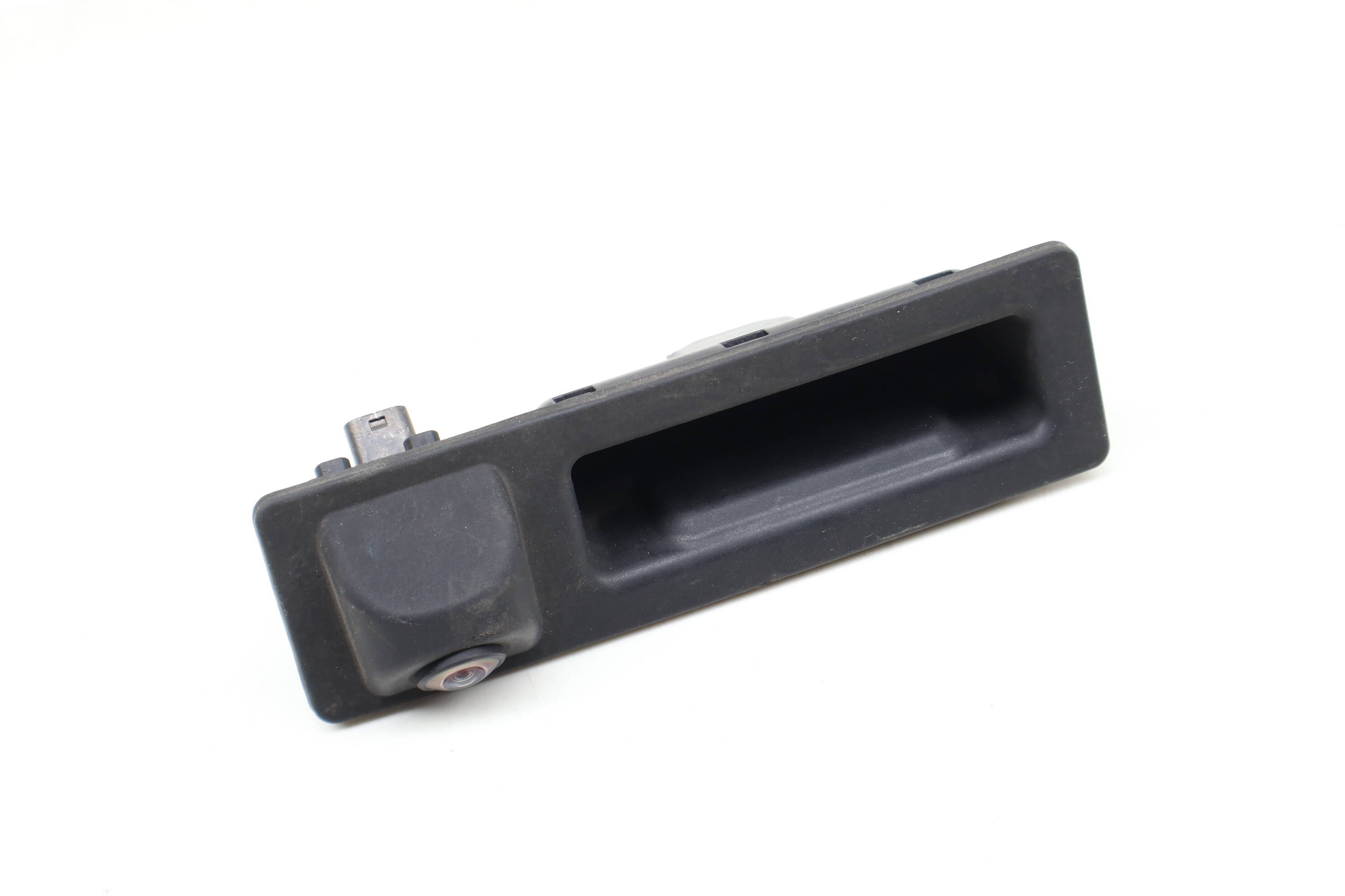 Trunk Lid Handle / Switch W/ Backup Camera 51247463163