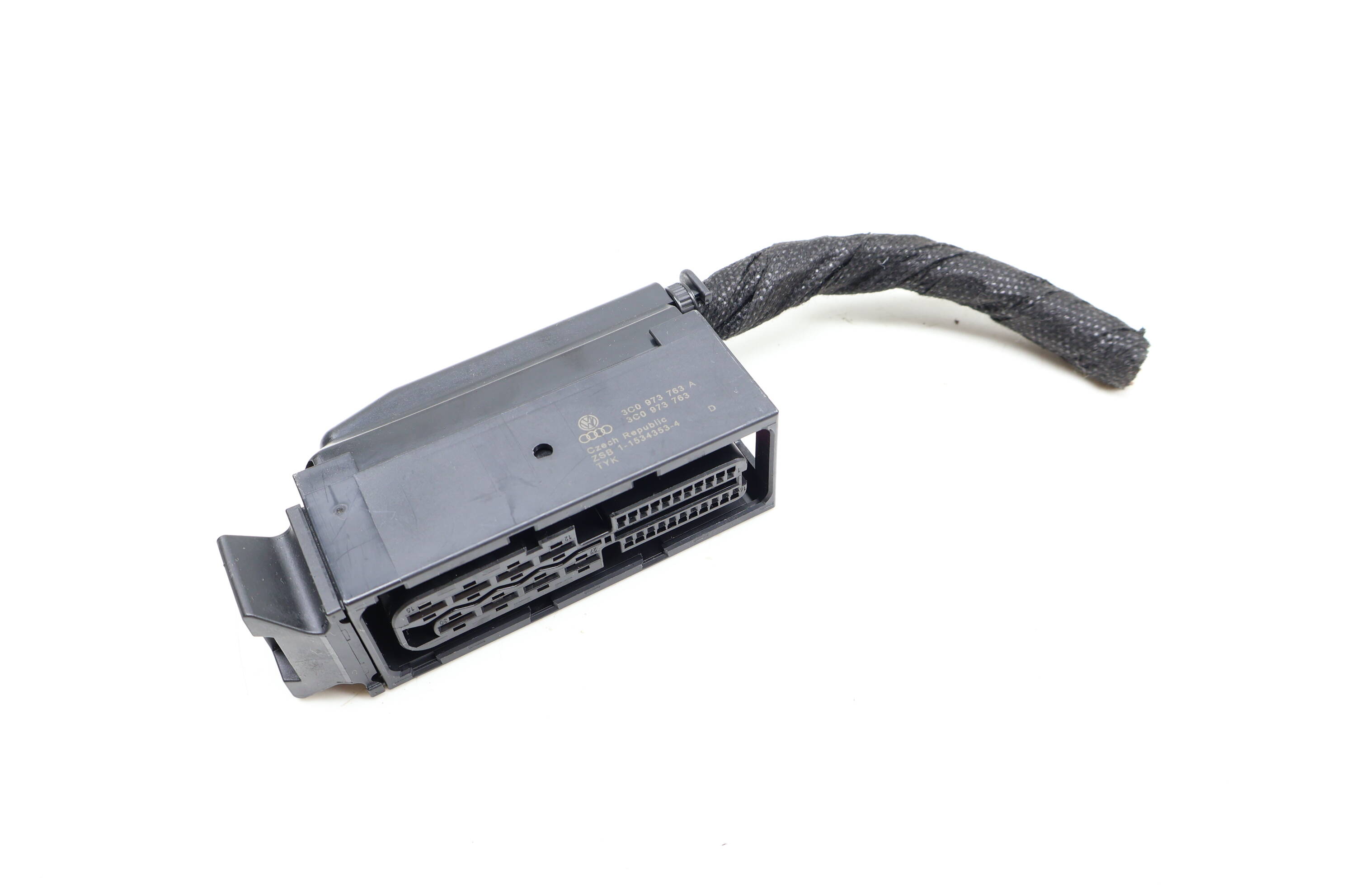 Parking Brake Module Wiring Connector / Pigtail 3C0973763A