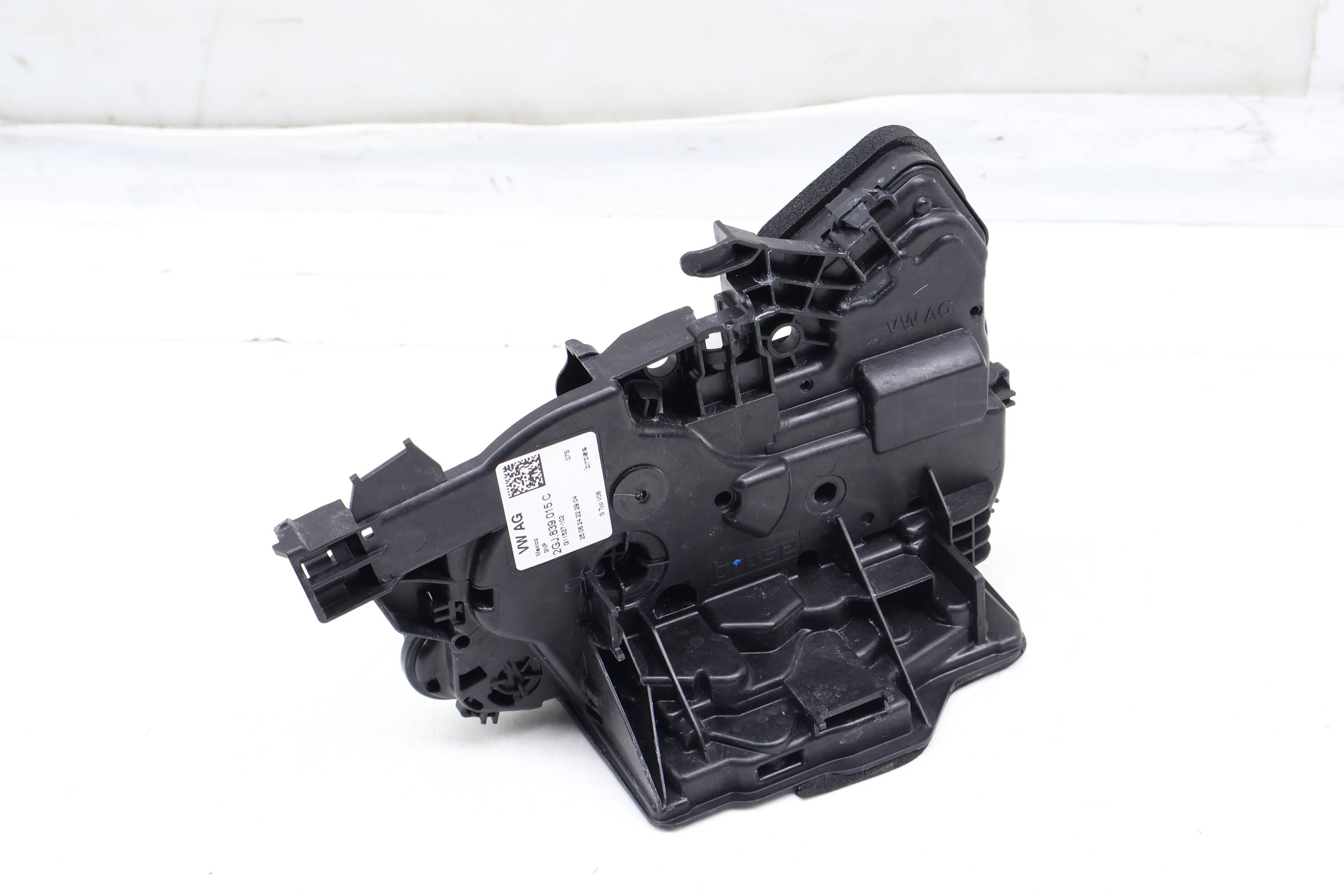 Door Latch / Lock Actuator 2GJ839015C