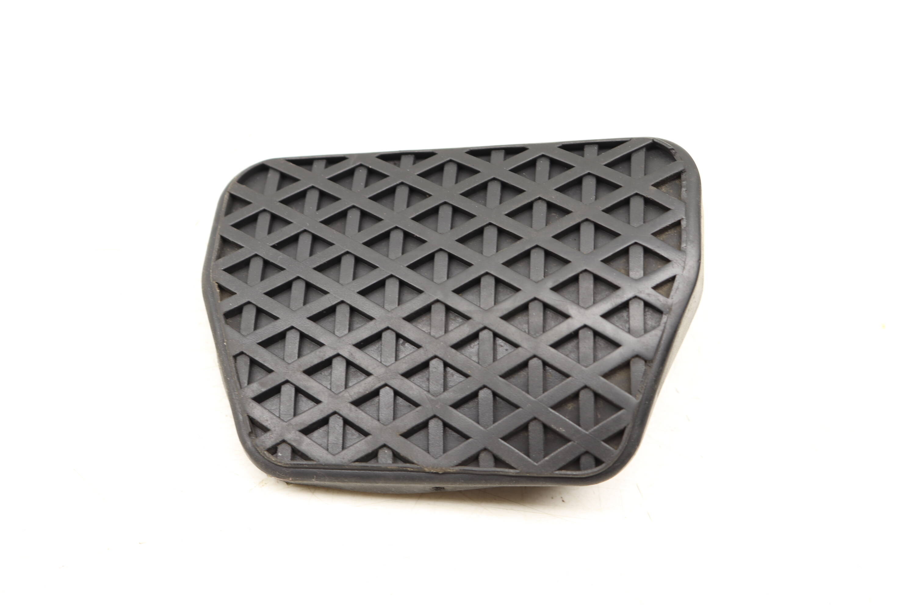 Brake&#x20;Pedal&#x20;Pad&#x20;35216855777