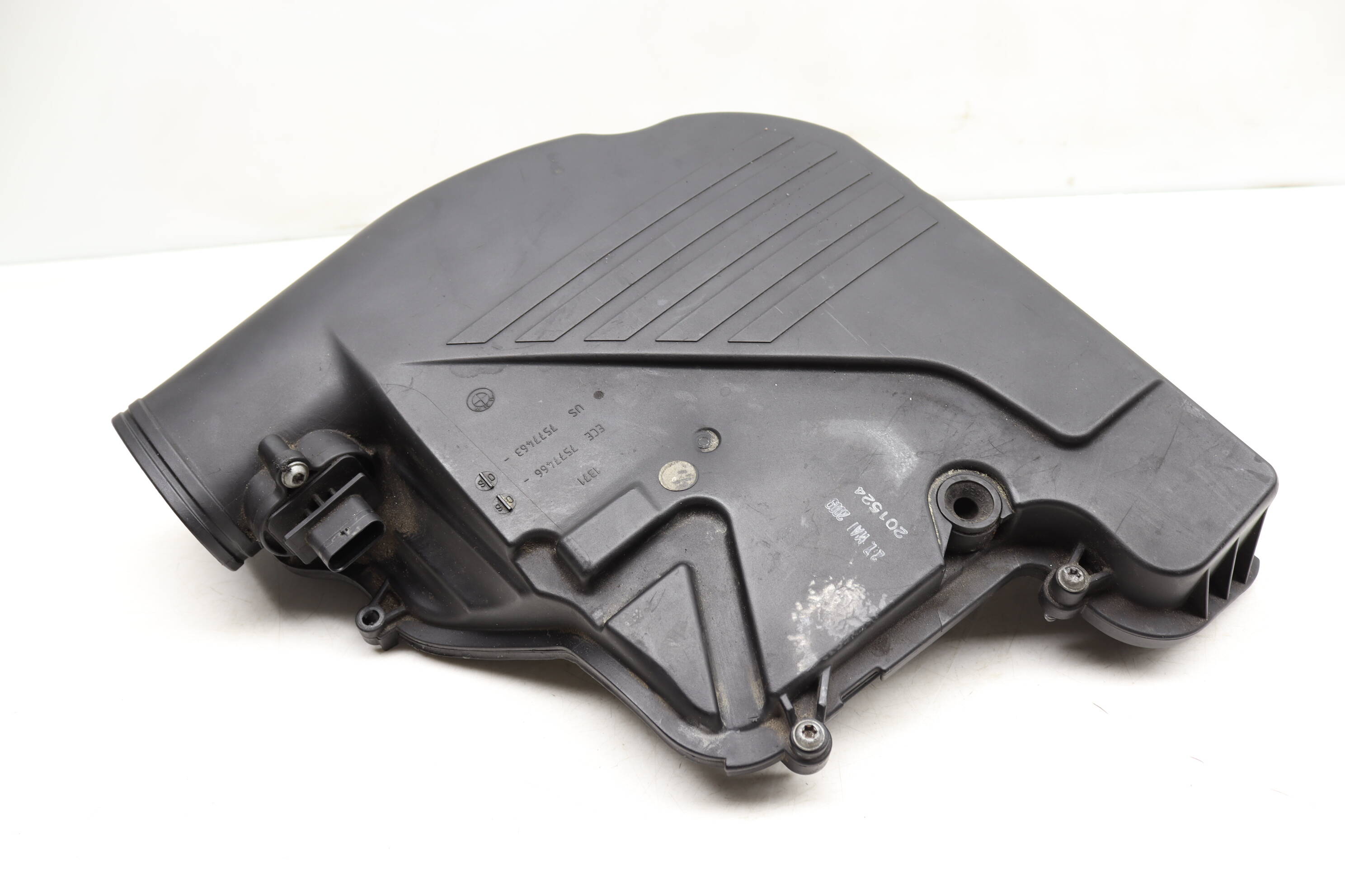 Engine Air Filter Box / Housing (Upper Half) 13717577463