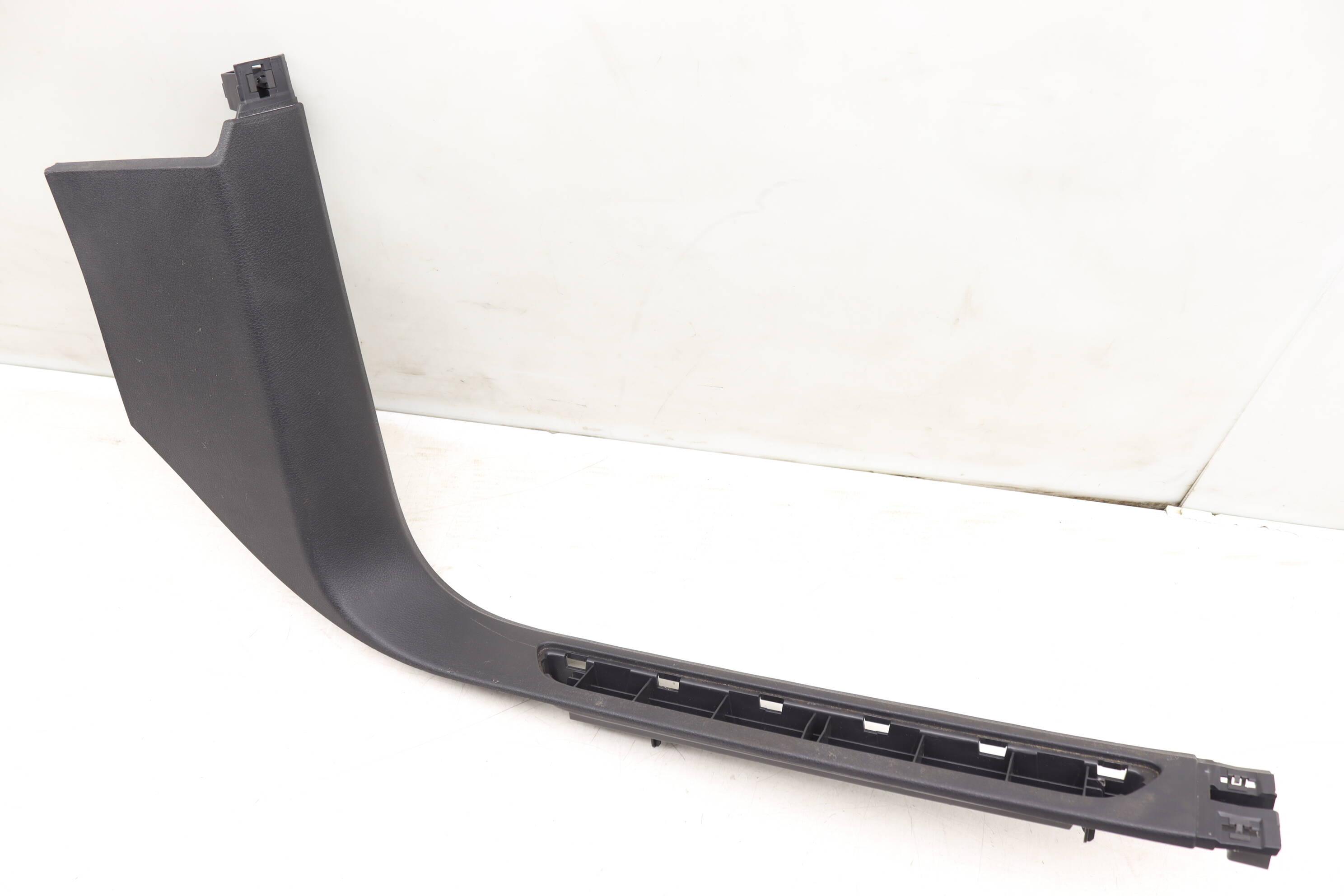 Plastic Kick Panel Trim 7P5863484BQ