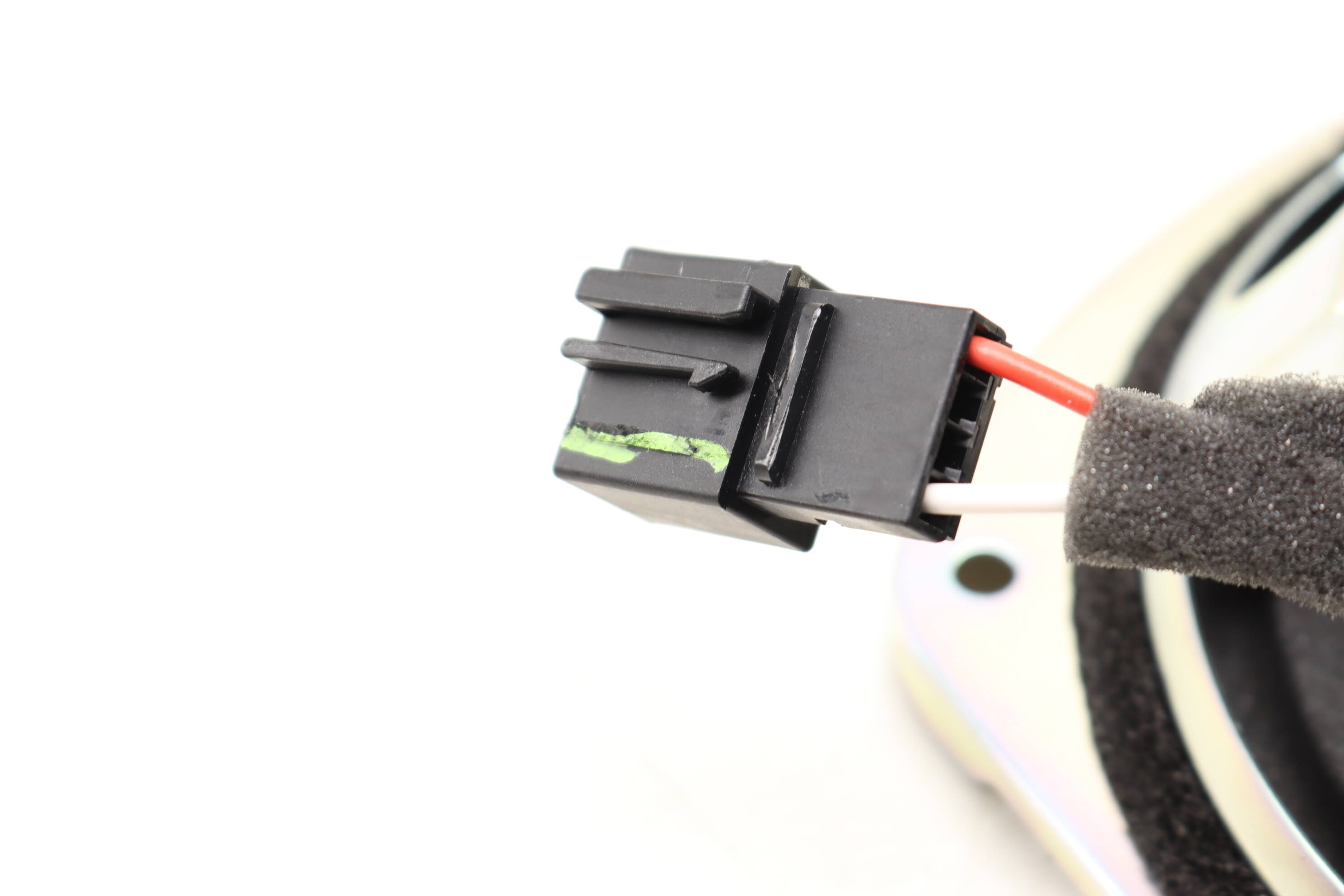 Audi Rear Subwoofer / Bass Box Speaker (Q3) 83A035382