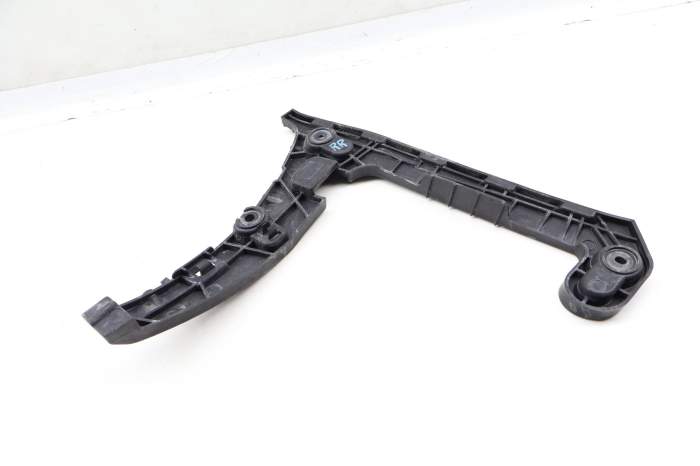 Bumper Guide / Mount Bracket 8W5807454 main product photo