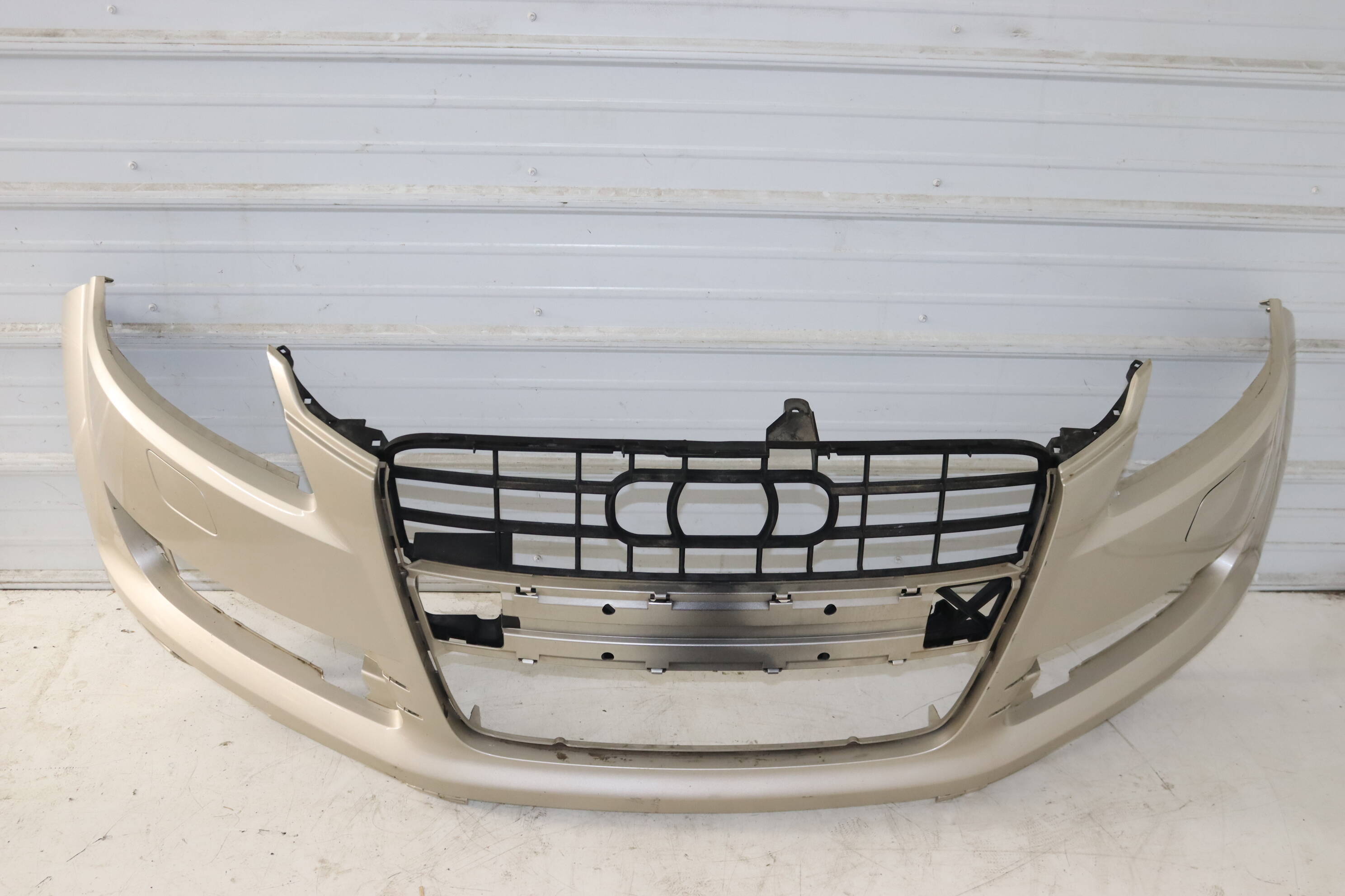 Audi Front Bumper Cover (Q7) 4L0807105