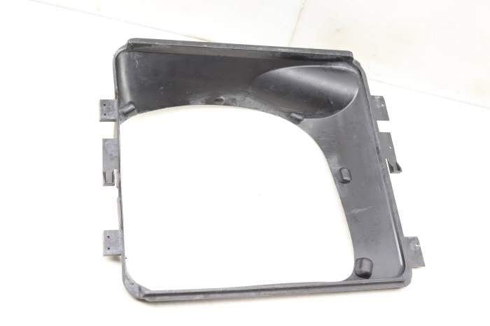 Radiator Air Guide / Duct 95B117339 main product photo