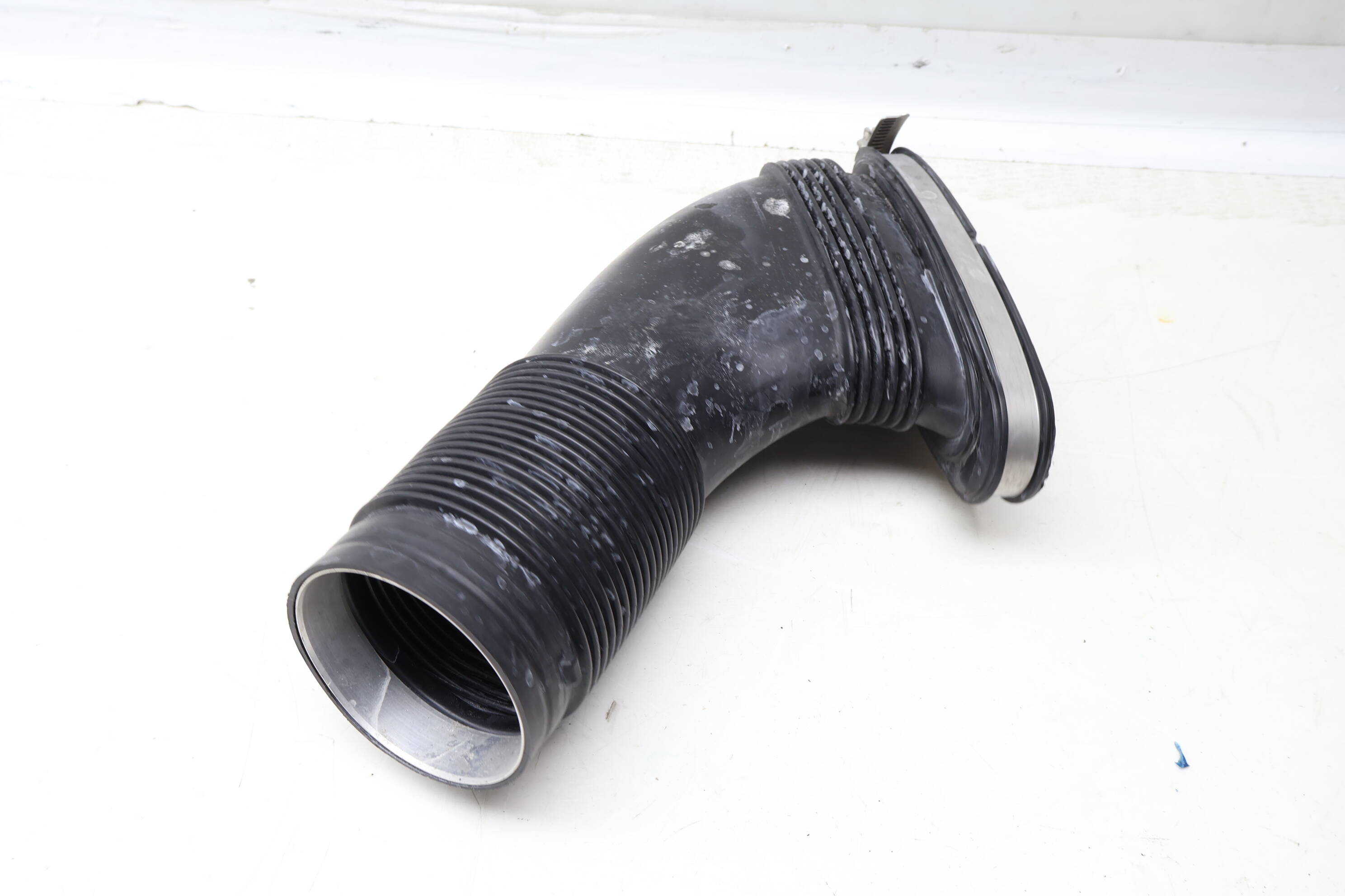 Air Intake Duct / Tube 97011011302