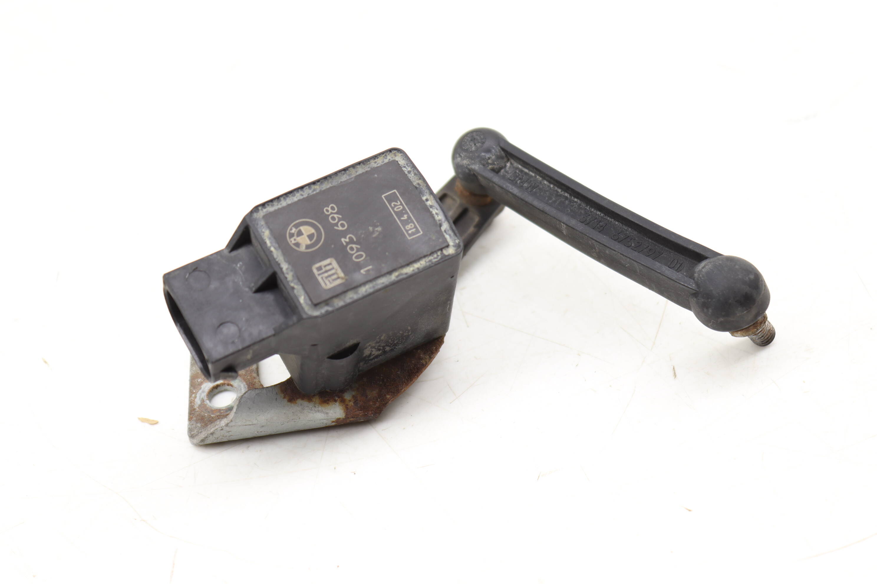 Headlight Leveling Sensor W/ Linkage 33311093703