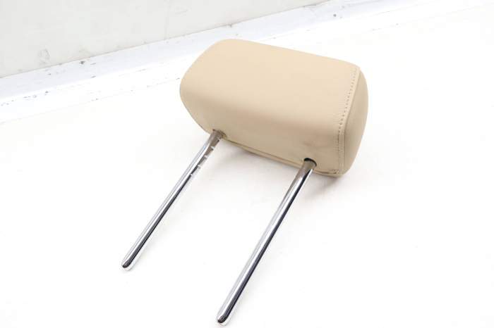 Headrest / Head Rest 52207246491 main product photo