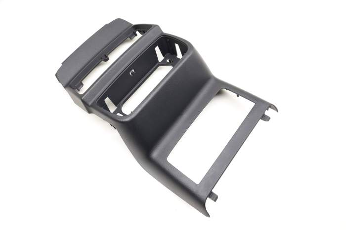 Center Console Air Vent Trim Panel 4M0864147A main product photo