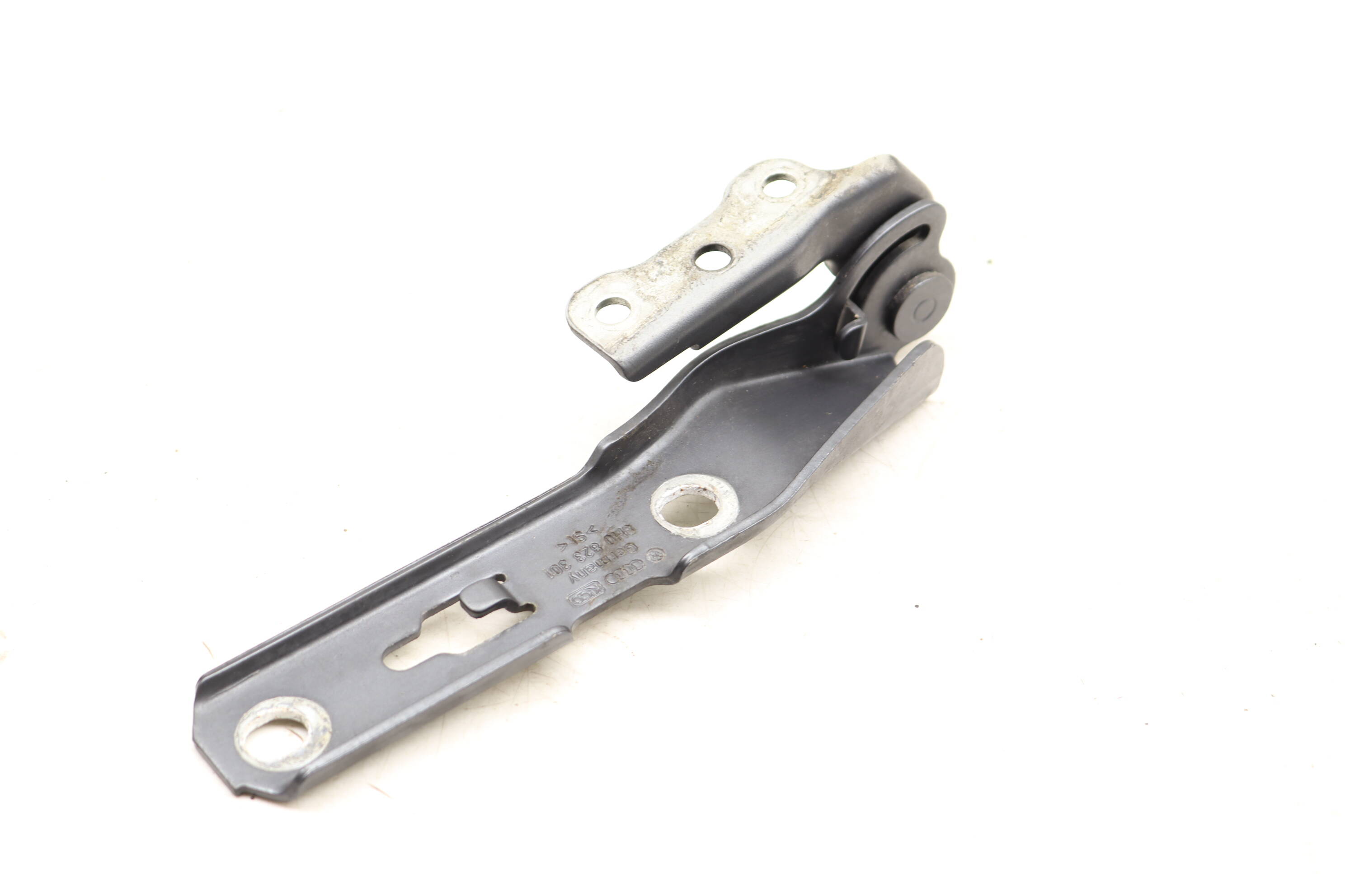 Hood Hinge 8H0823301