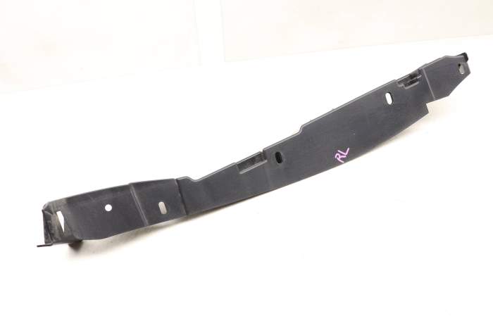Side / Quarter Panel Bracket 51137296755 main product photo