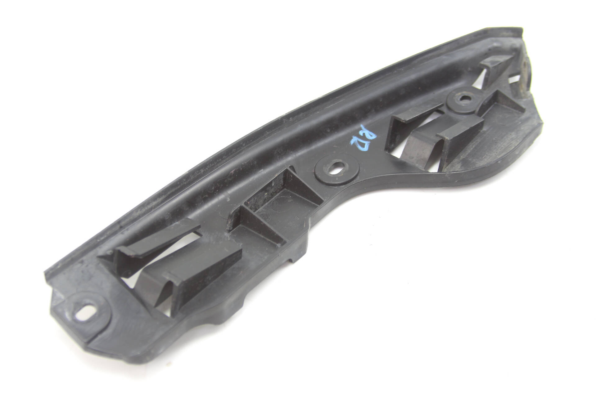 Bumper Mount / Guide Bracket 7L6807394B