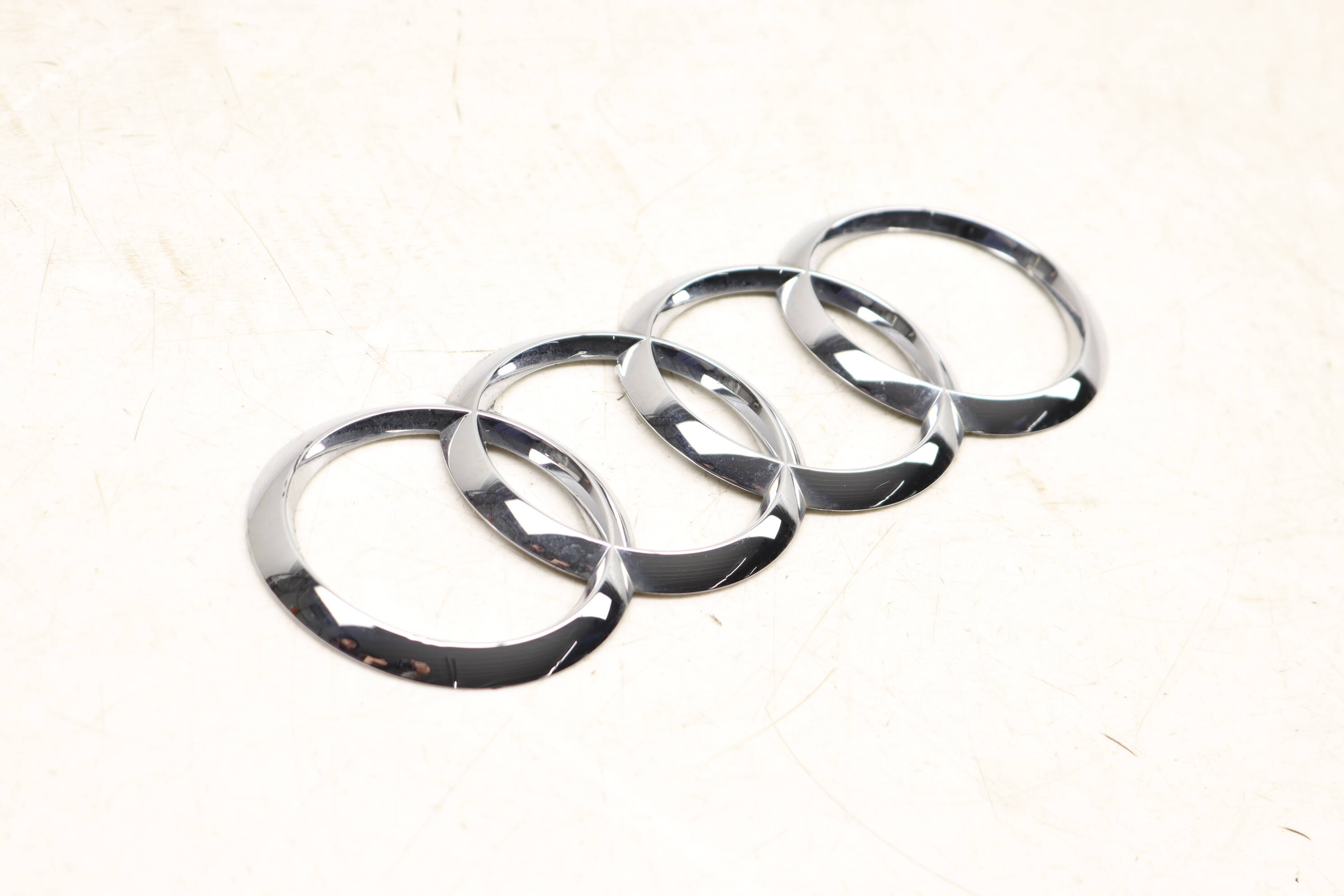 Emblem / Badge Rings 4G5853742