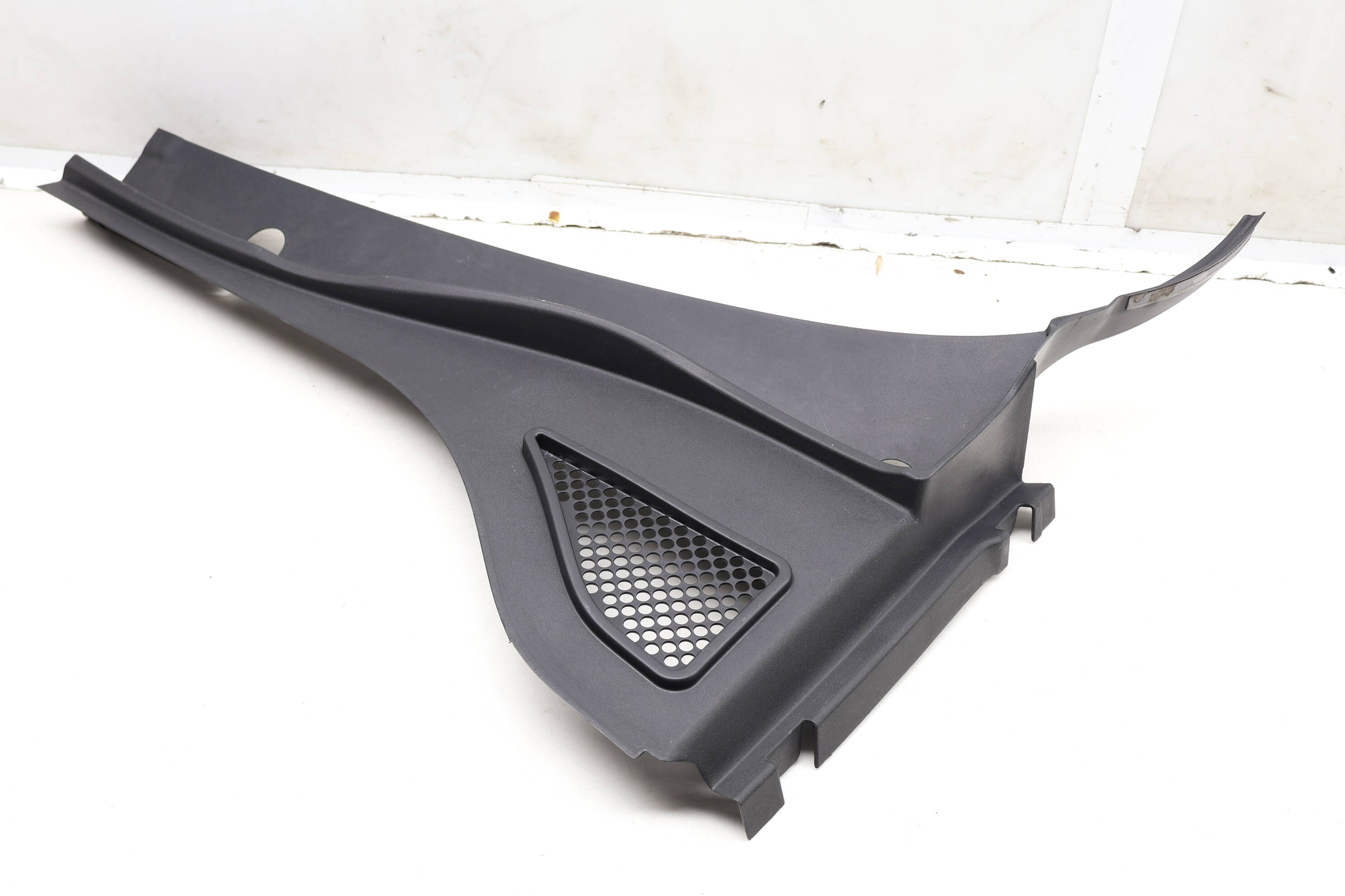 Rain Tray / Water Deflector 561819403A