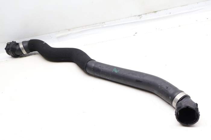 Upper Radiator Coolant Hose / Line 17129797611 main product photo
