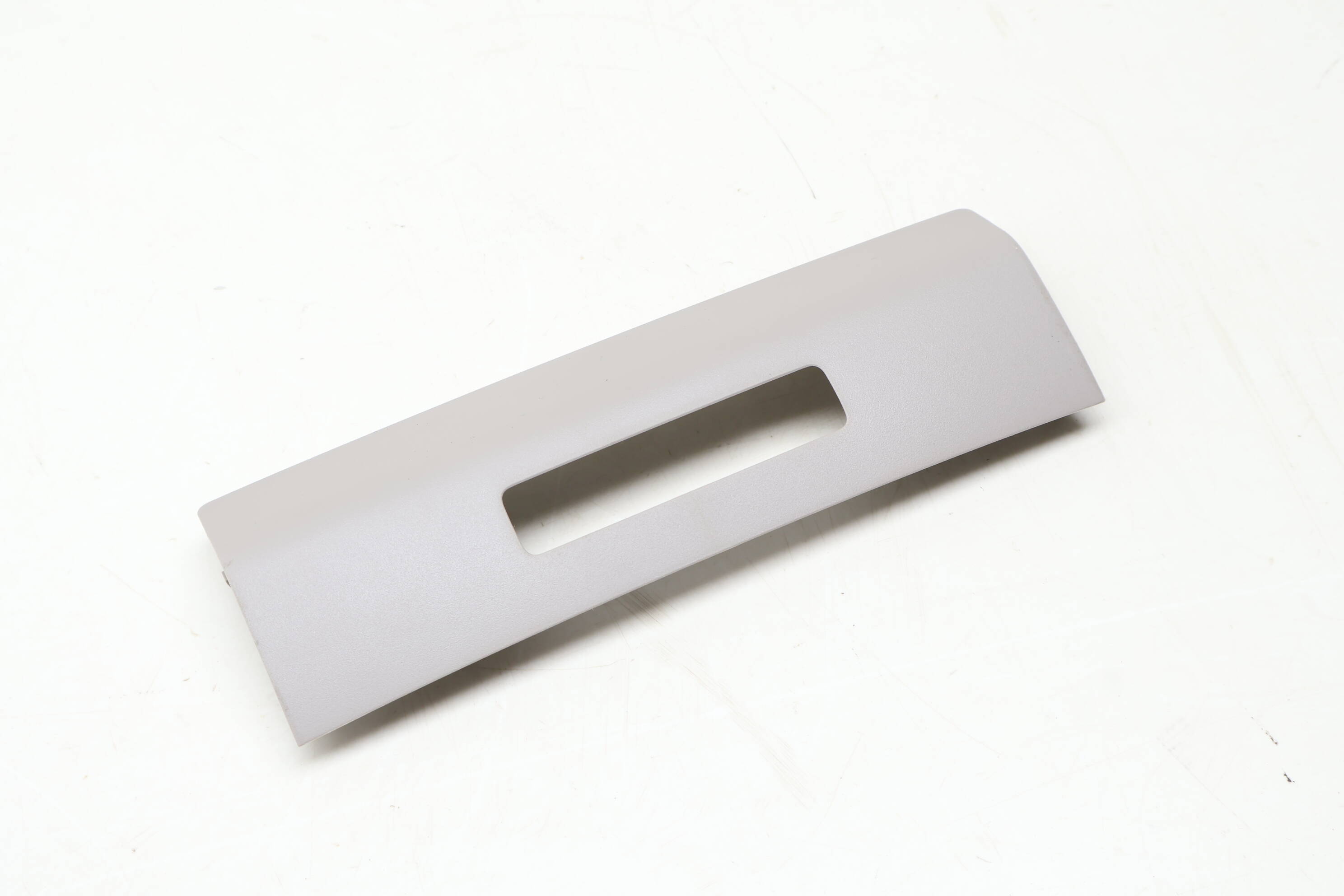 Dome Reading Light Trim 3CN867072A