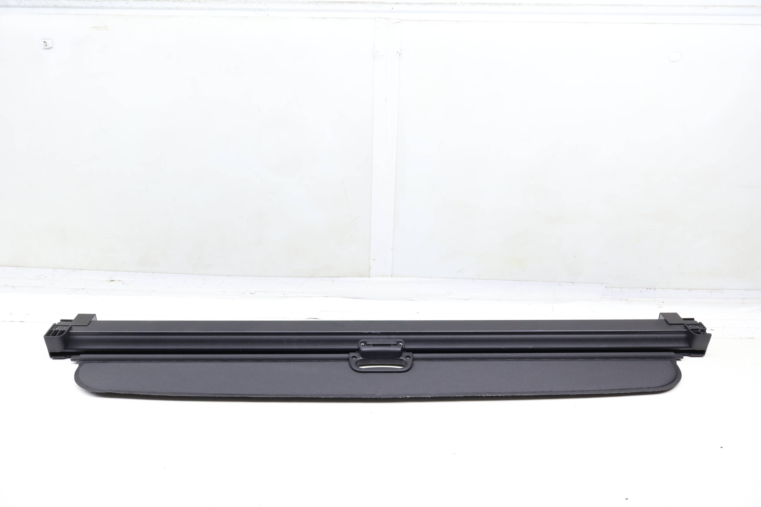 Retractable Cargo Cover 51476955873