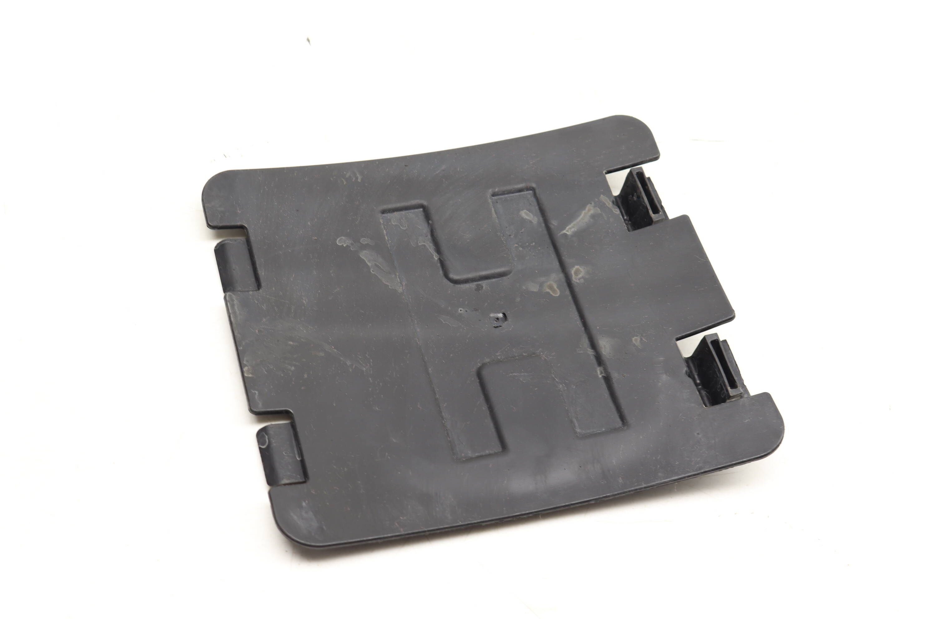 Fender&#x20;Liner&#x20;Insert&#x20;&#x2F;&#x20;Bulb&#x20;Replacement&#x20;Cover&#x20;51717260397