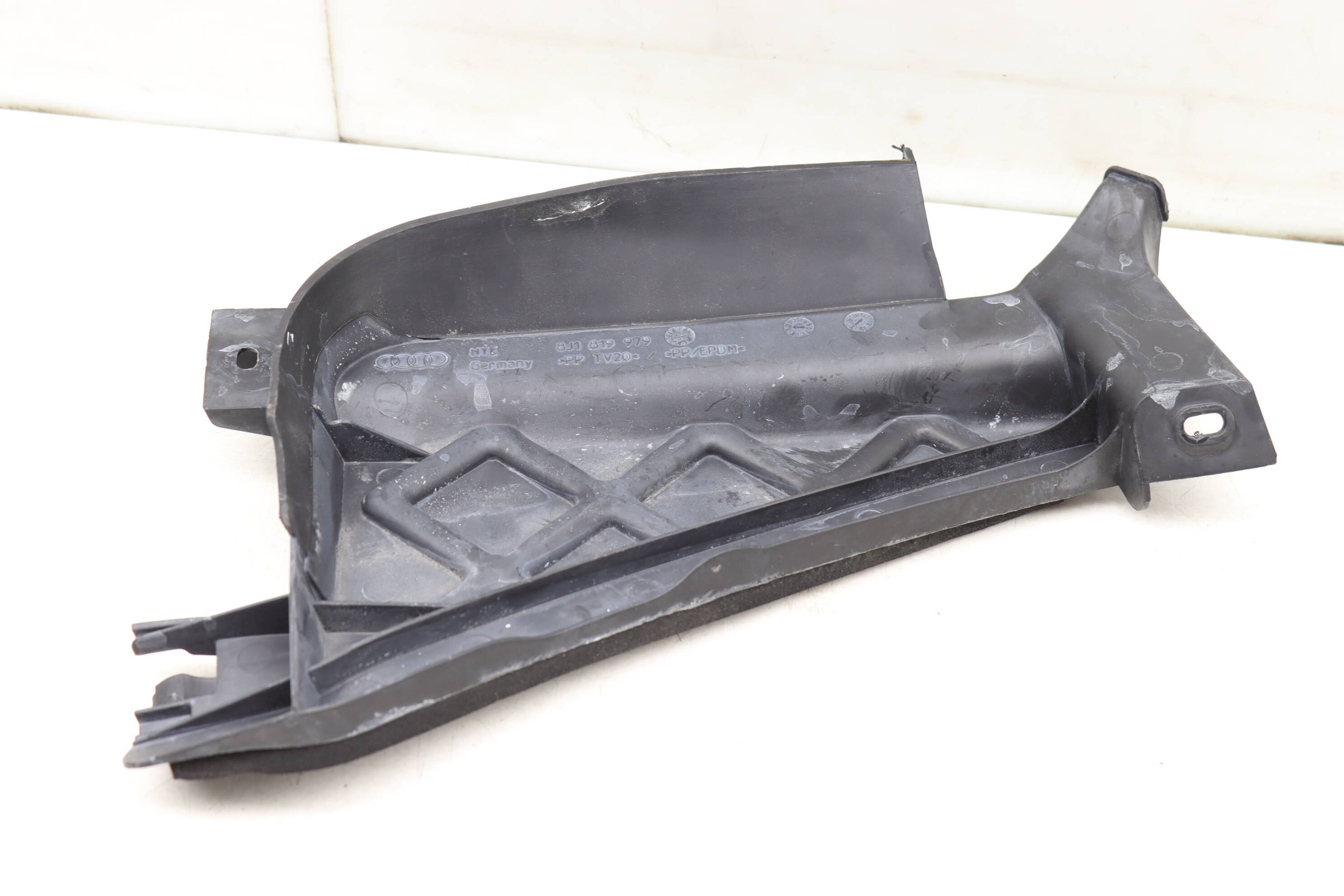 Rain Channel Cowl Cover 8J1819979B