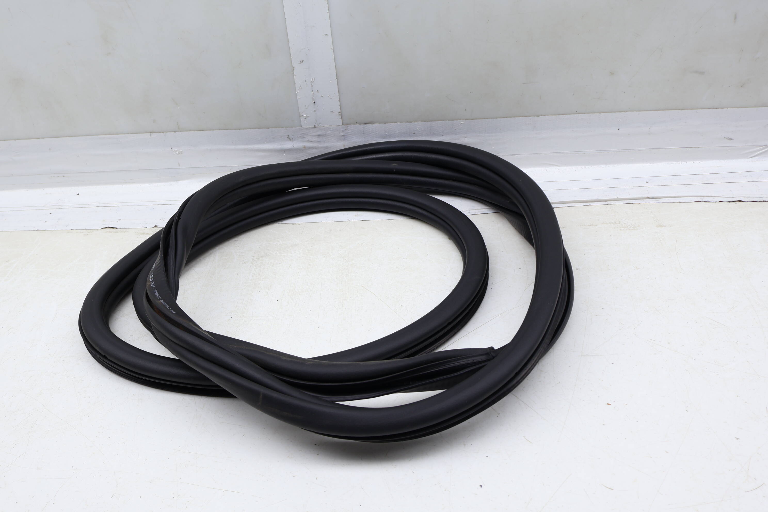 Inner Door Seal / Weather Stripping 5G4867911A