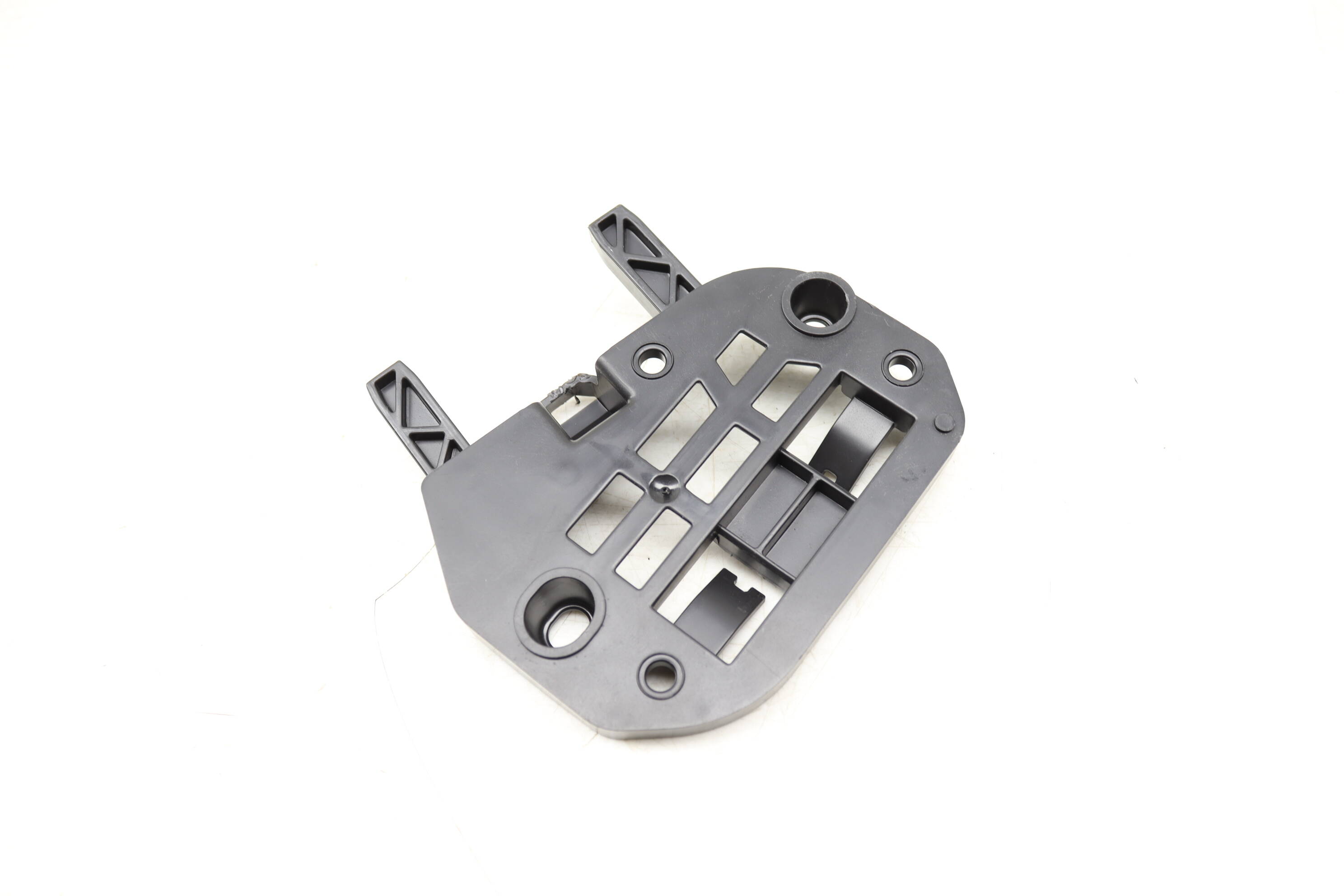 Door&#x20;Latch&#x20;Bracket&#x20;2467230014