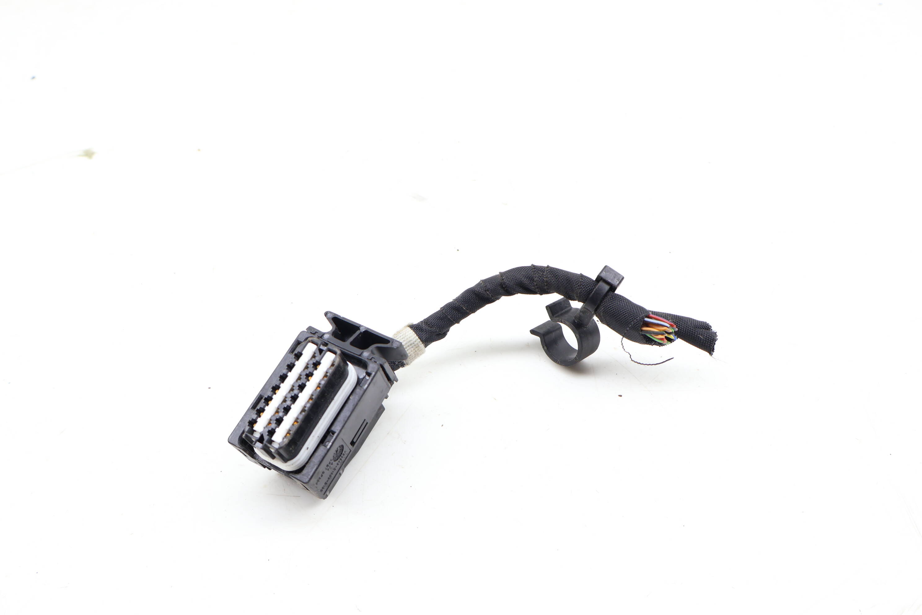 Ecu / Engine Module Wiring Connector Pigtail (28-Pin) 1J0906379B