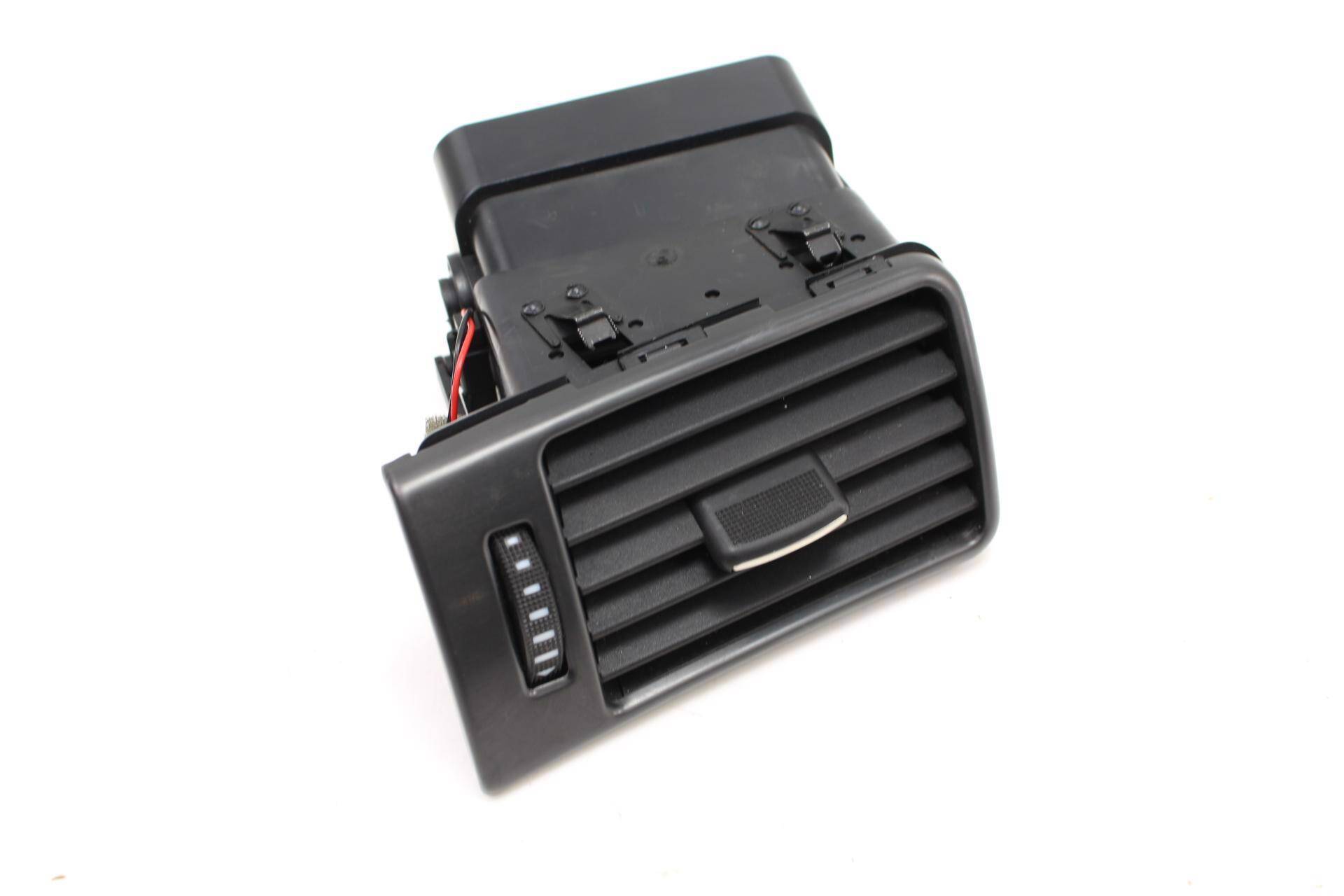 Dash Climate Air Vent 4B1820901