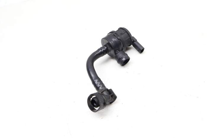 Fuel Tank Valve / Breather Line 13907636146 main product photo