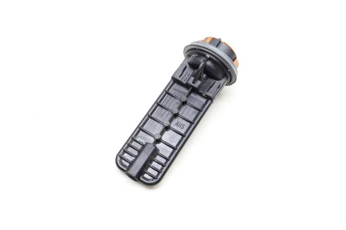 Headlight Turn Signal Bulb Socket / Holder 5NA953123 main product photo