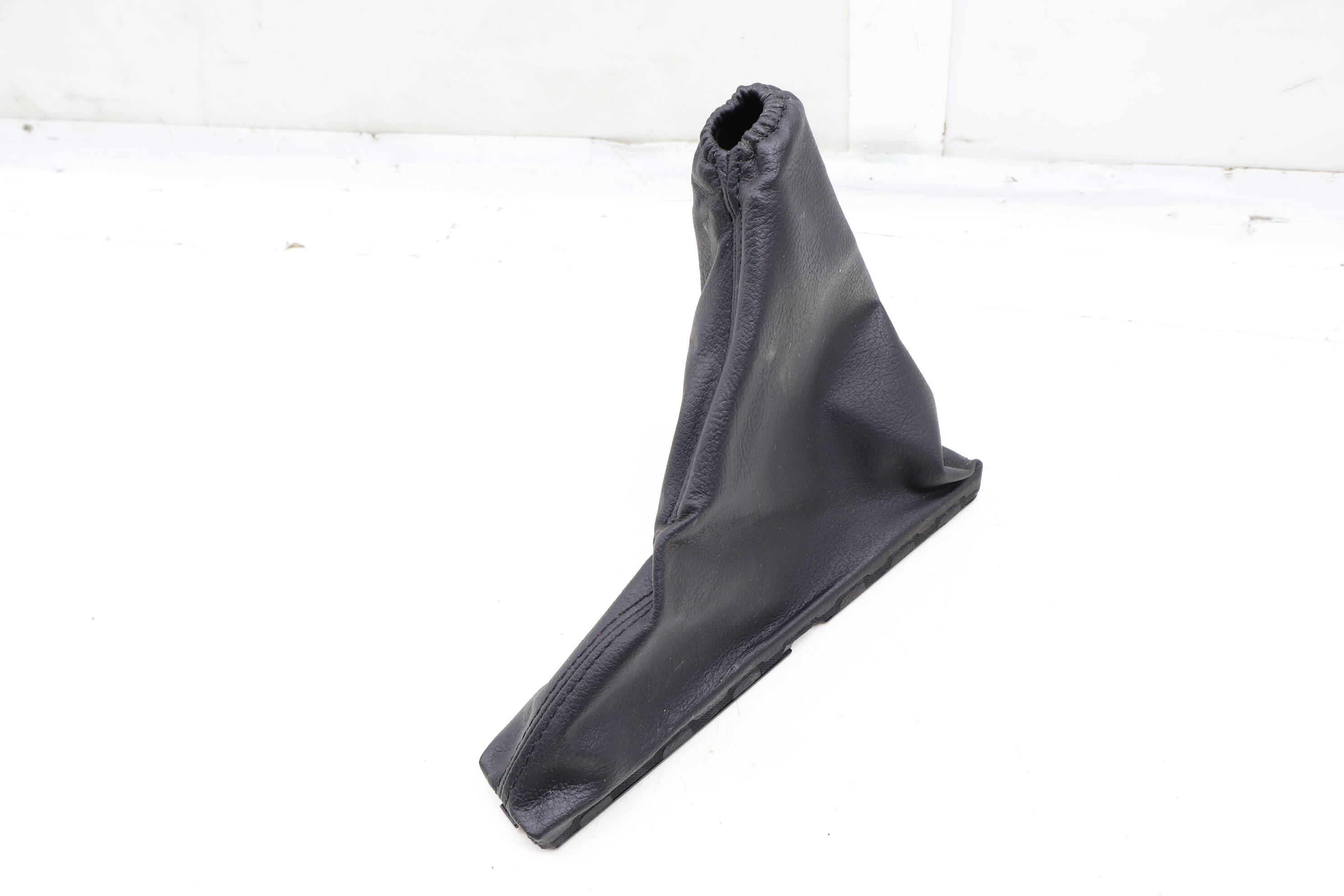 Emergency / Parking Brake Lever Boot / Cover 561711465