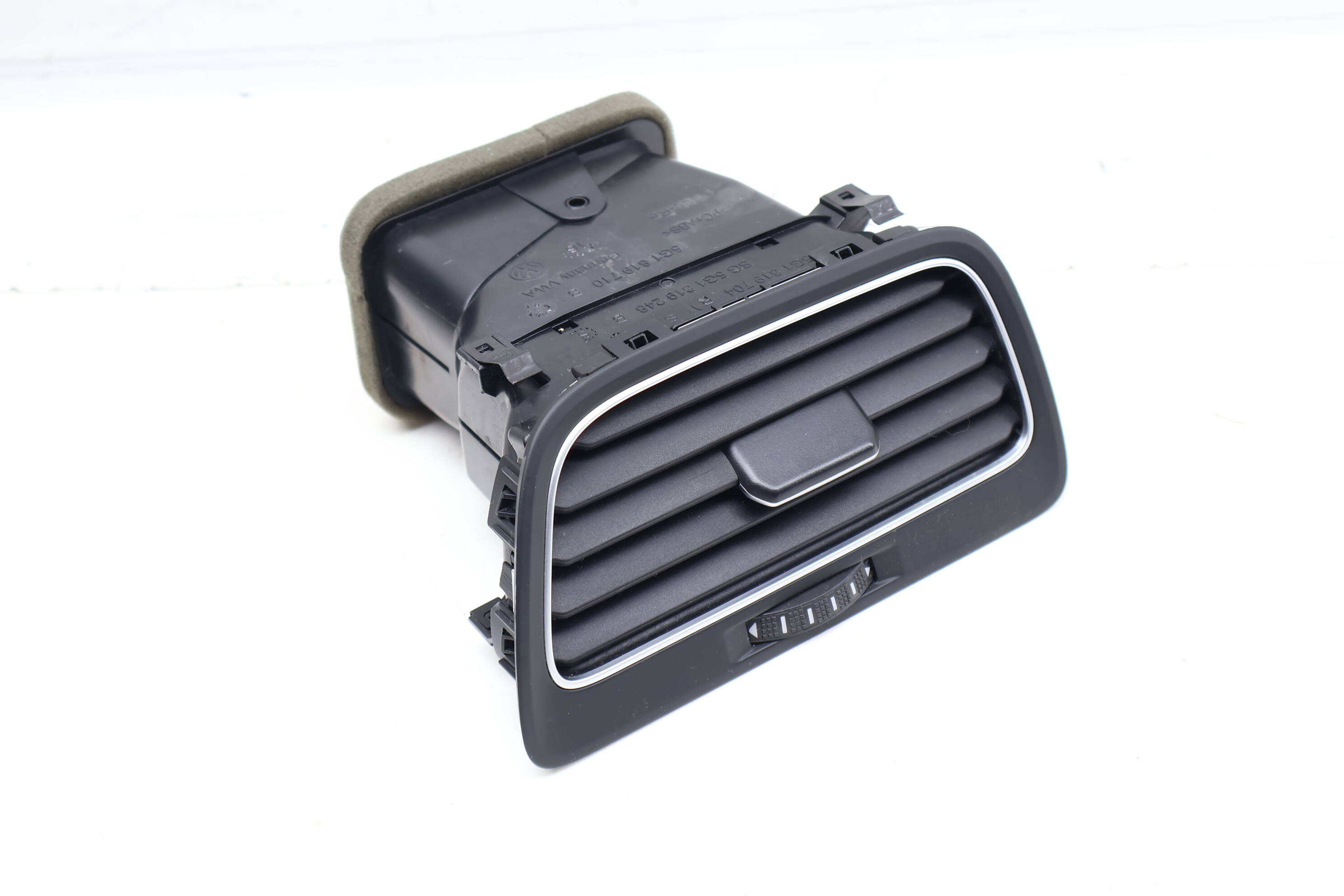 Dash Air Vent 5G1819704S