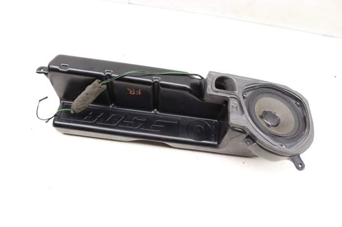 Bose Door Speaker / Woofer 4D0035382 main product photo