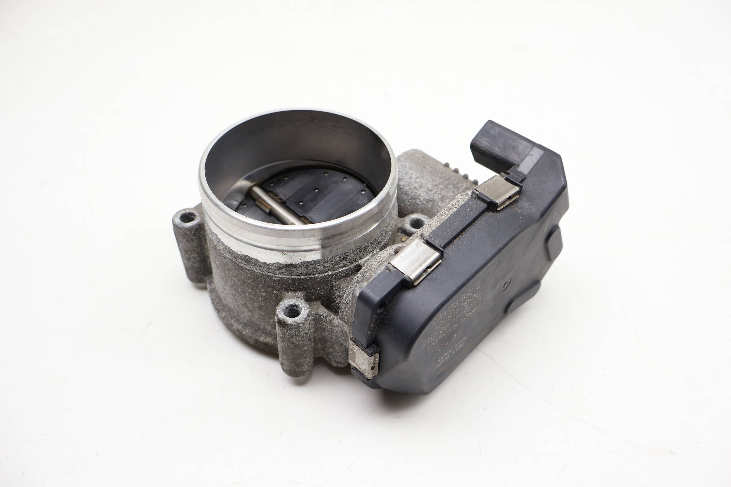 Throttle Body 03H133062C