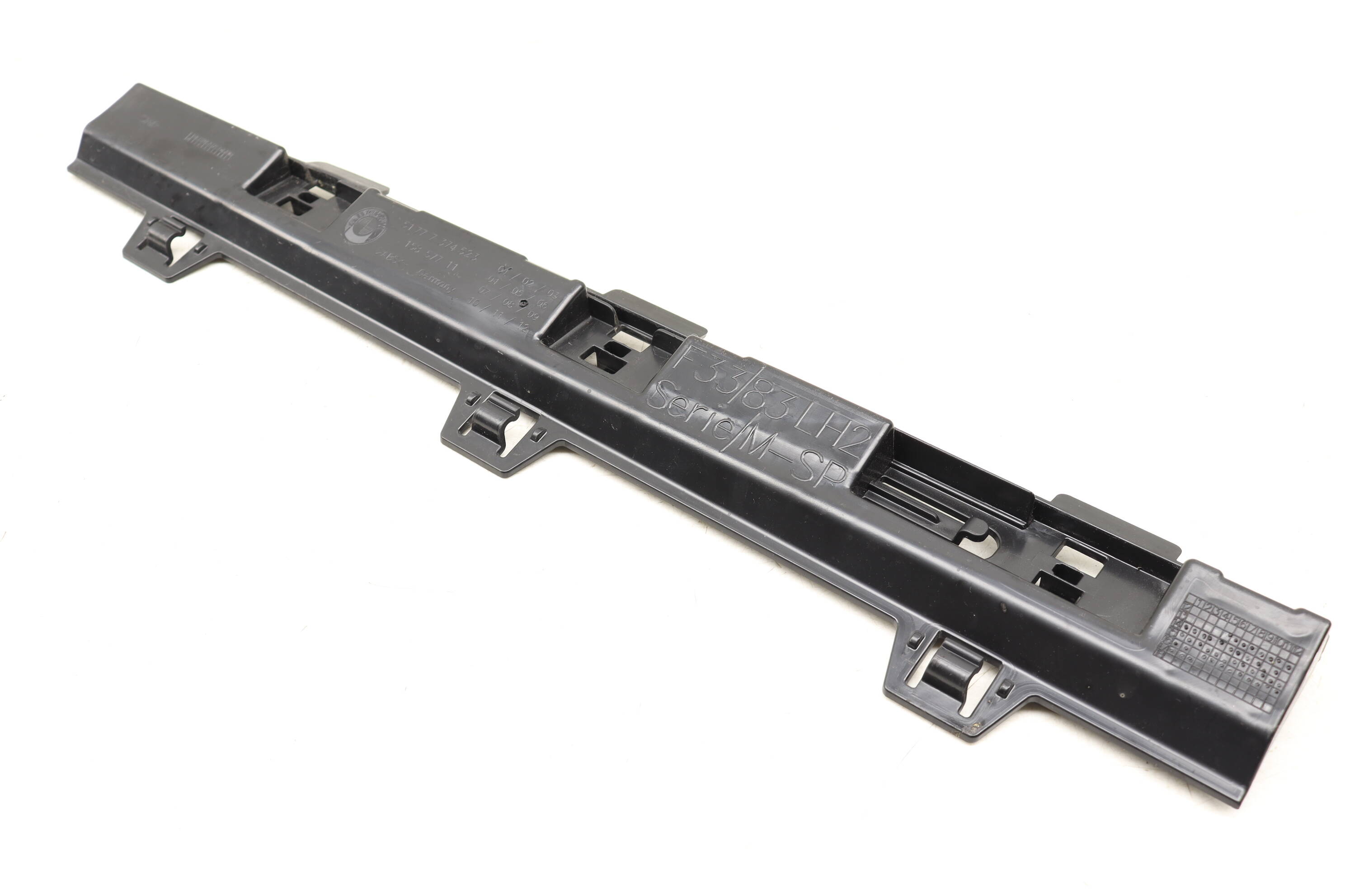 Side Skirt / Rocker Panel Mount Bracket 51777374523