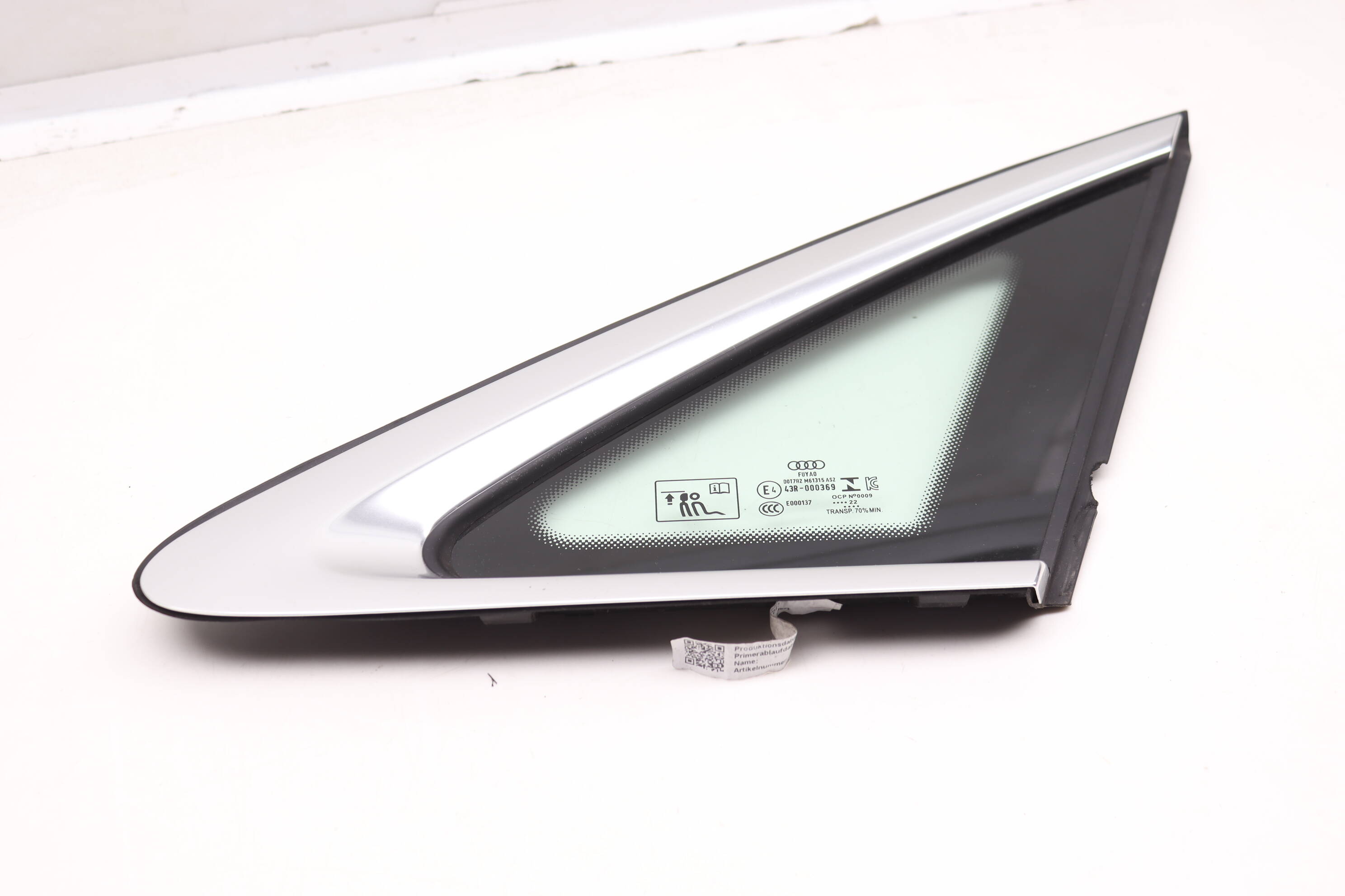 Quarter&#x20;Window&#x20;Glass&#x20;8Y5845298H